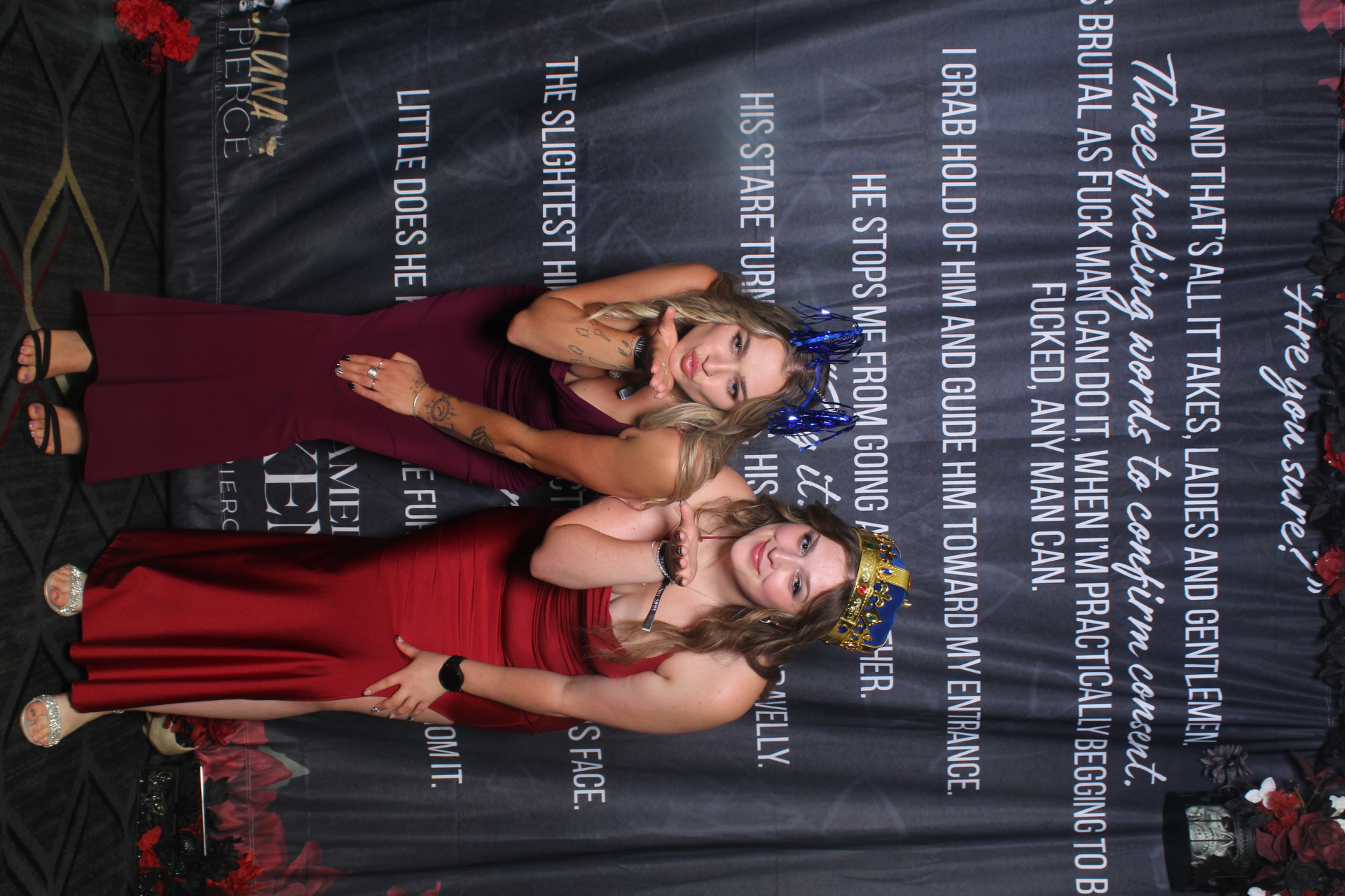 Sinners & Stardust  | View more photos from the event at v1.boothgallery.com/u/HelloPhotoBoothRental/Sinners-Stardust