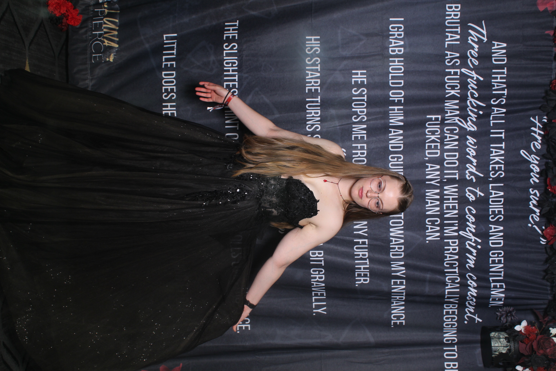 Sinners & Stardust  | View more photos from the event at v1.boothgallery.com/u/HelloPhotoBoothRental/Sinners-Stardust