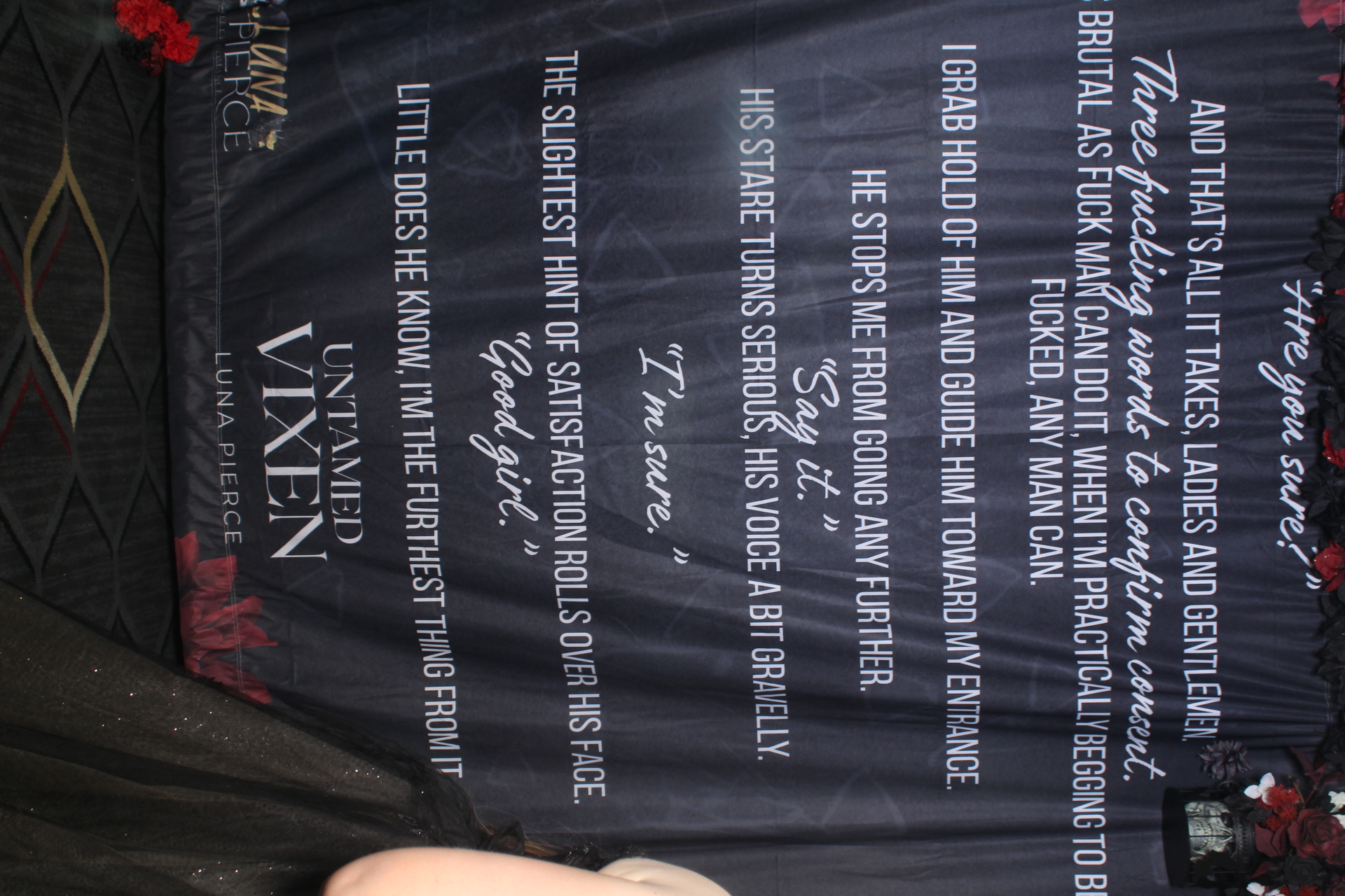 Sinners & Stardust  | View more photos from the event at v1.boothgallery.com/u/HelloPhotoBoothRental/Sinners-Stardust