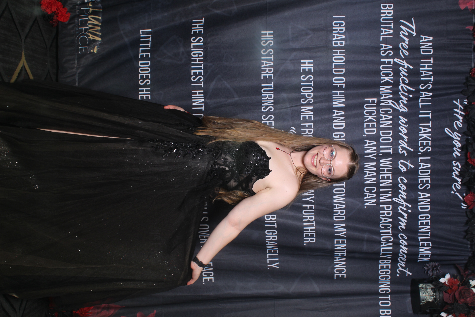 Sinners & Stardust  | View more photos from the event at v1.boothgallery.com/u/HelloPhotoBoothRental/Sinners-Stardust