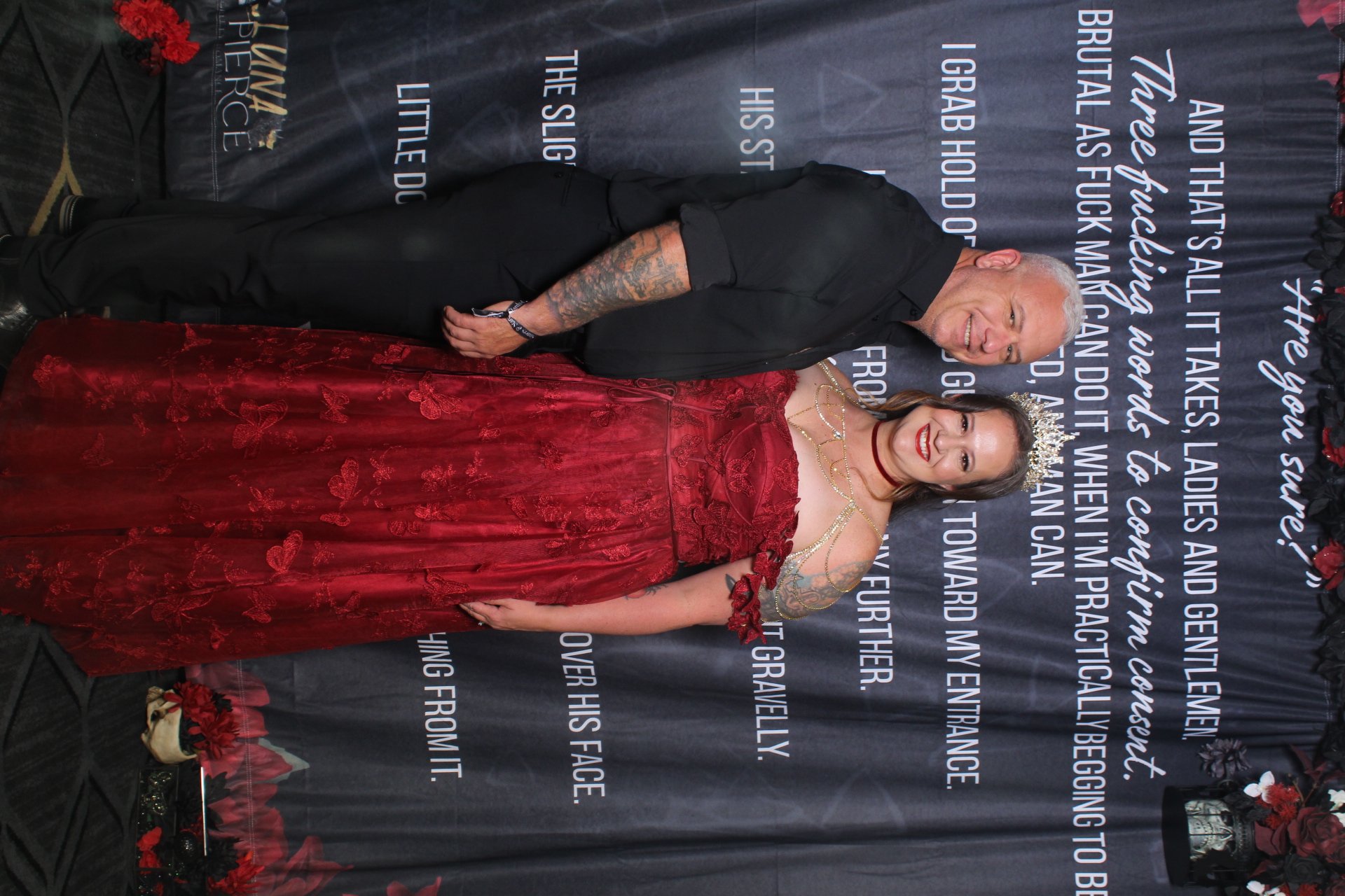 Sinners & Stardust  | View more photos from the event at v1.boothgallery.com/u/HelloPhotoBoothRental/Sinners-Stardust