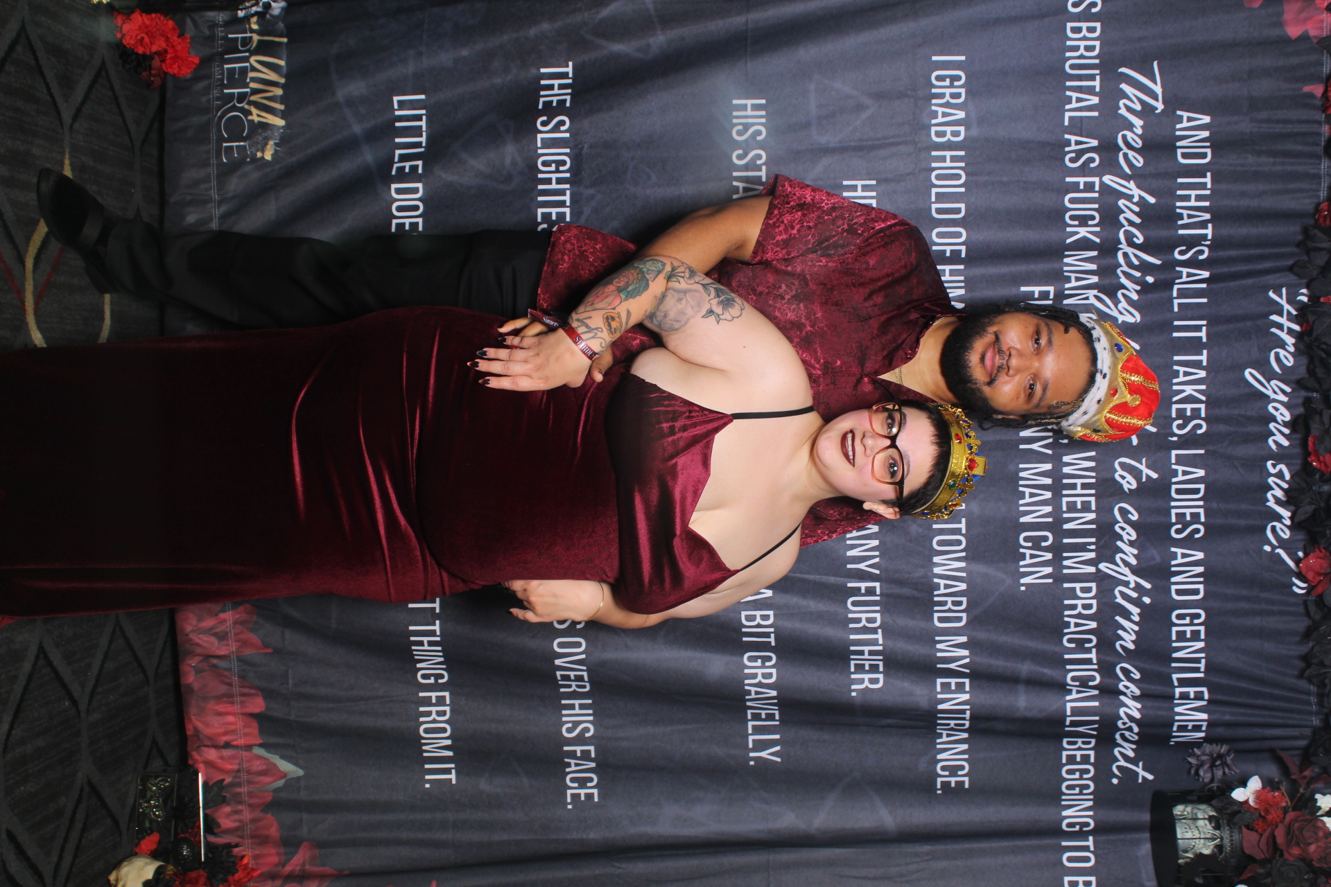 Sinners & Stardust  | View more photos from the event at v1.boothgallery.com/u/HelloPhotoBoothRental/Sinners-Stardust