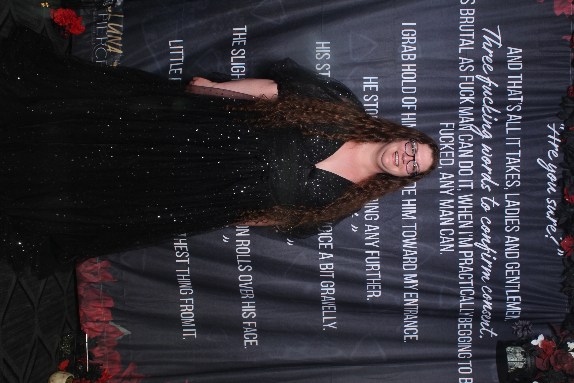 Sinners & Stardust  | View more photos from the event at v1.boothgallery.com/u/HelloPhotoBoothRental/Sinners-Stardust