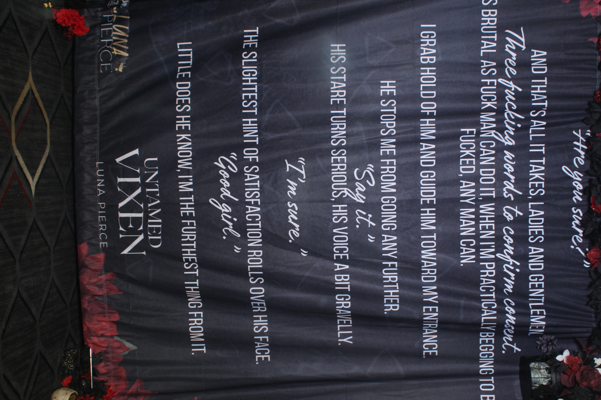 Sinners & Stardust  | View more photos from the event at v1.boothgallery.com/u/HelloPhotoBoothRental/Sinners-Stardust