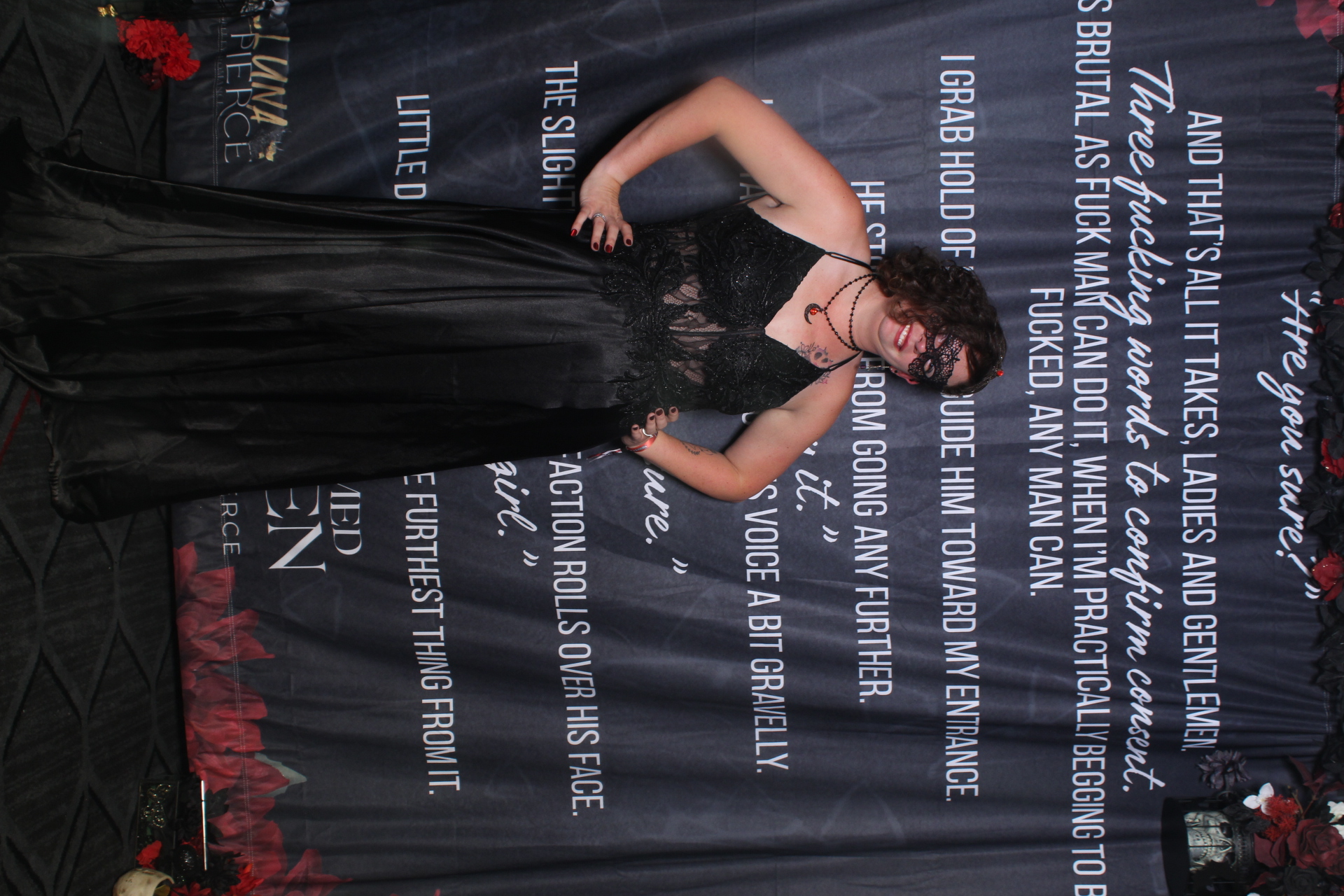 Sinners & Stardust  | View more photos from the event at v1.boothgallery.com/u/HelloPhotoBoothRental/Sinners-Stardust