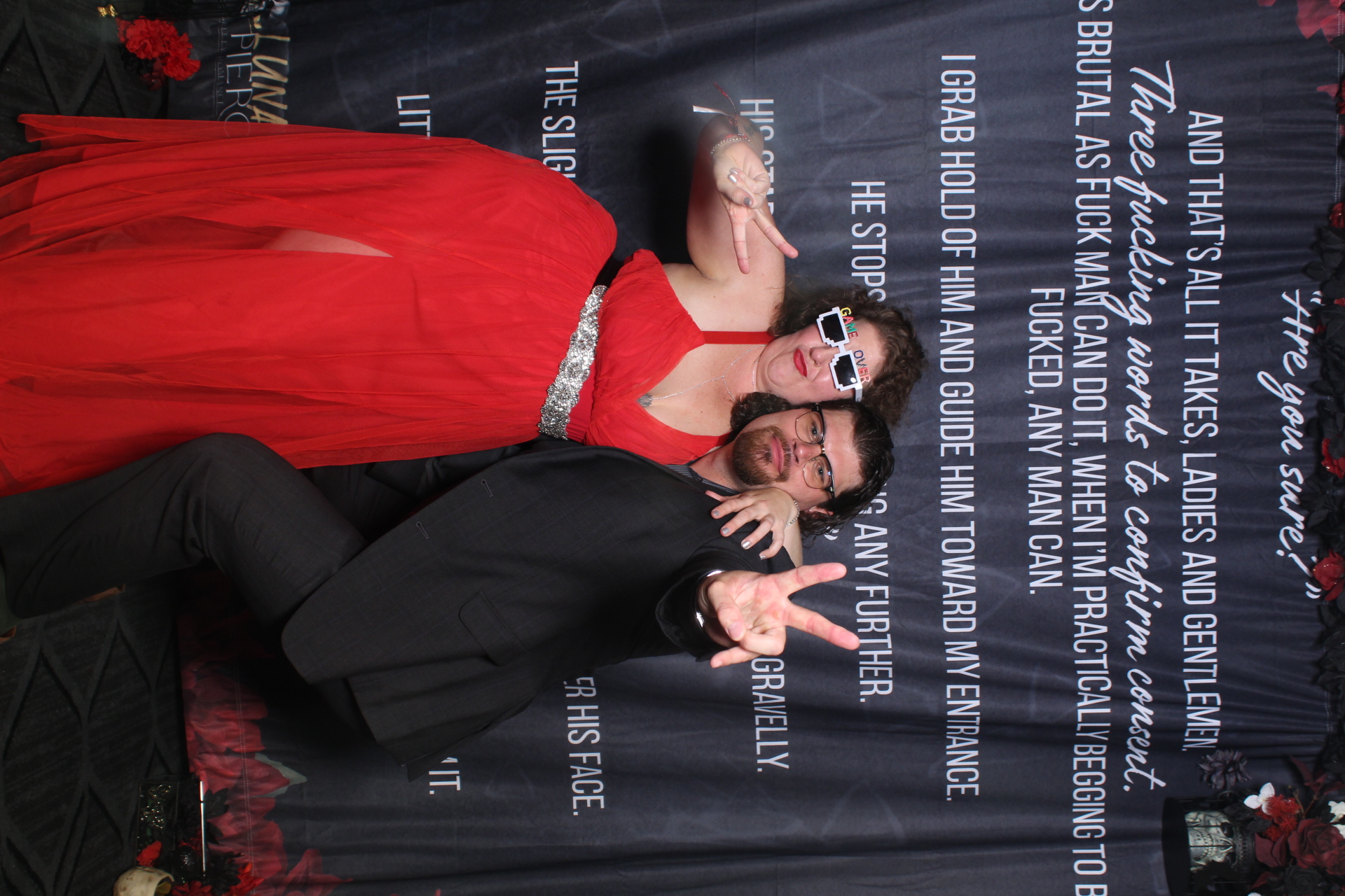 Sinners & Stardust  | View more photos from the event at v1.boothgallery.com/u/HelloPhotoBoothRental/Sinners-Stardust