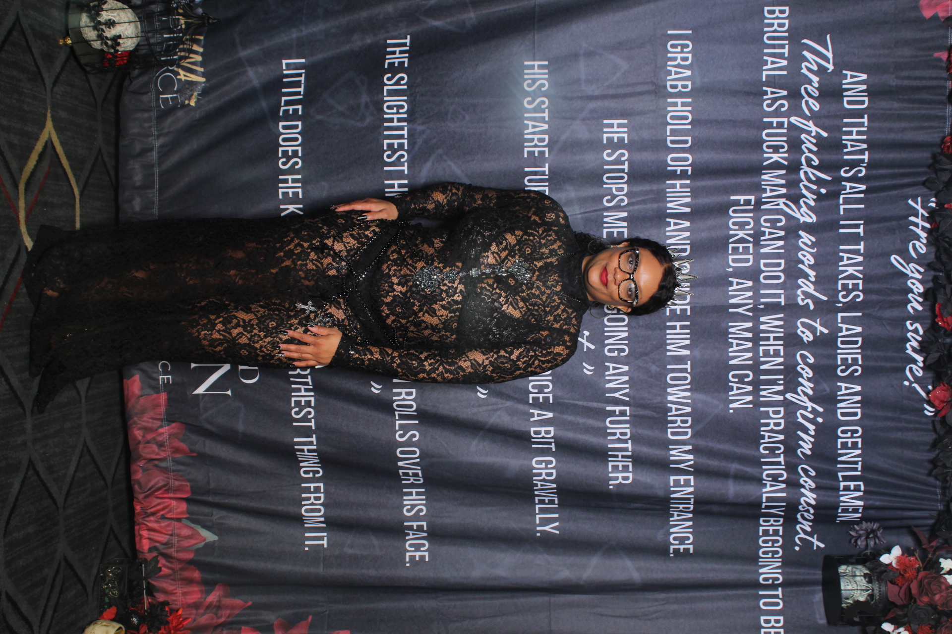 Sinners & Stardust  | View more photos from the event at v1.boothgallery.com/u/HelloPhotoBoothRental/Sinners-Stardust