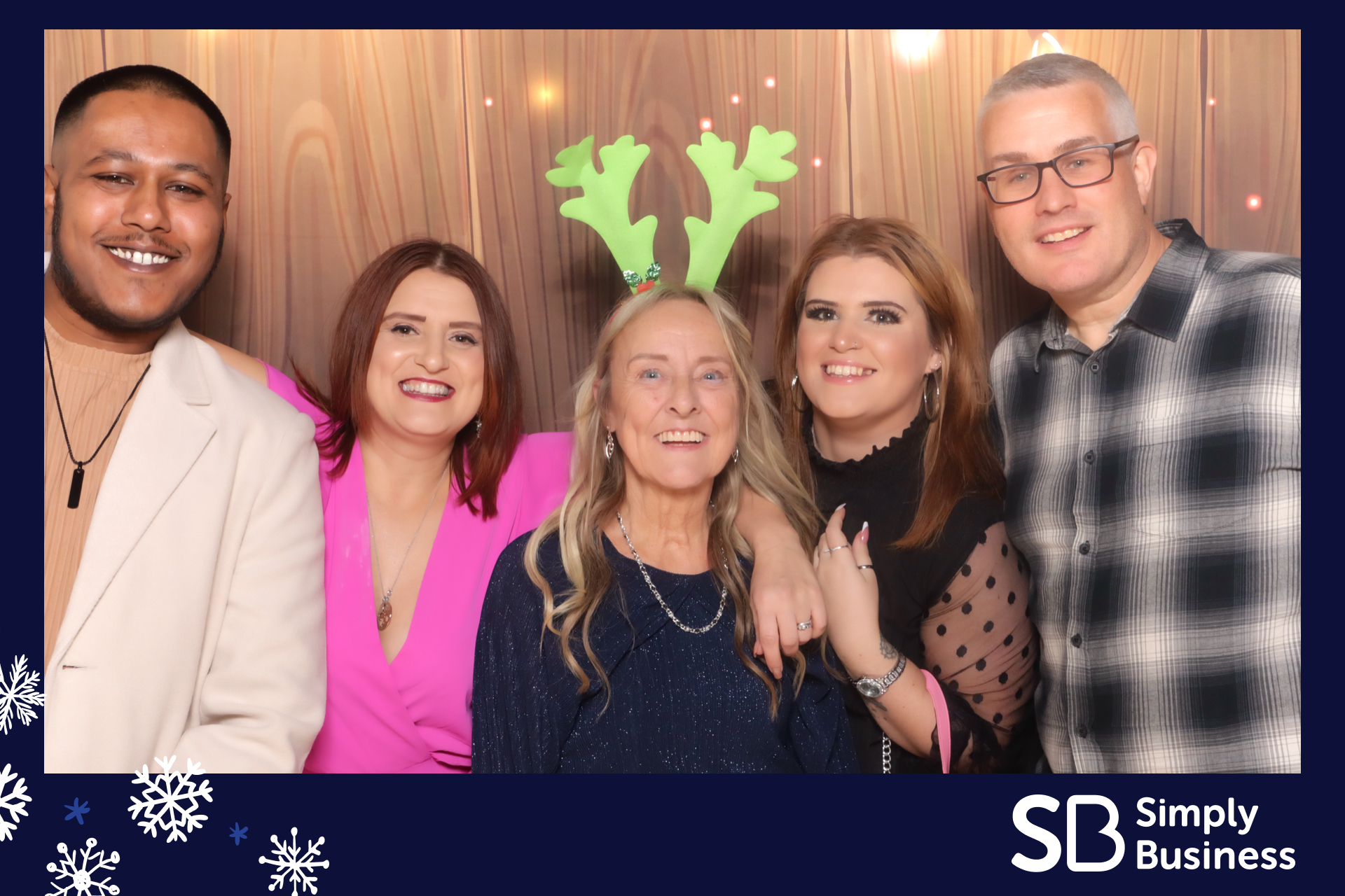 Simply Business Christmas 2023 | View more photos from the event at gallery.imprintphotobooths.co.uk/u/Imprint-Photobooths/Simply-Business-Christmas-2023