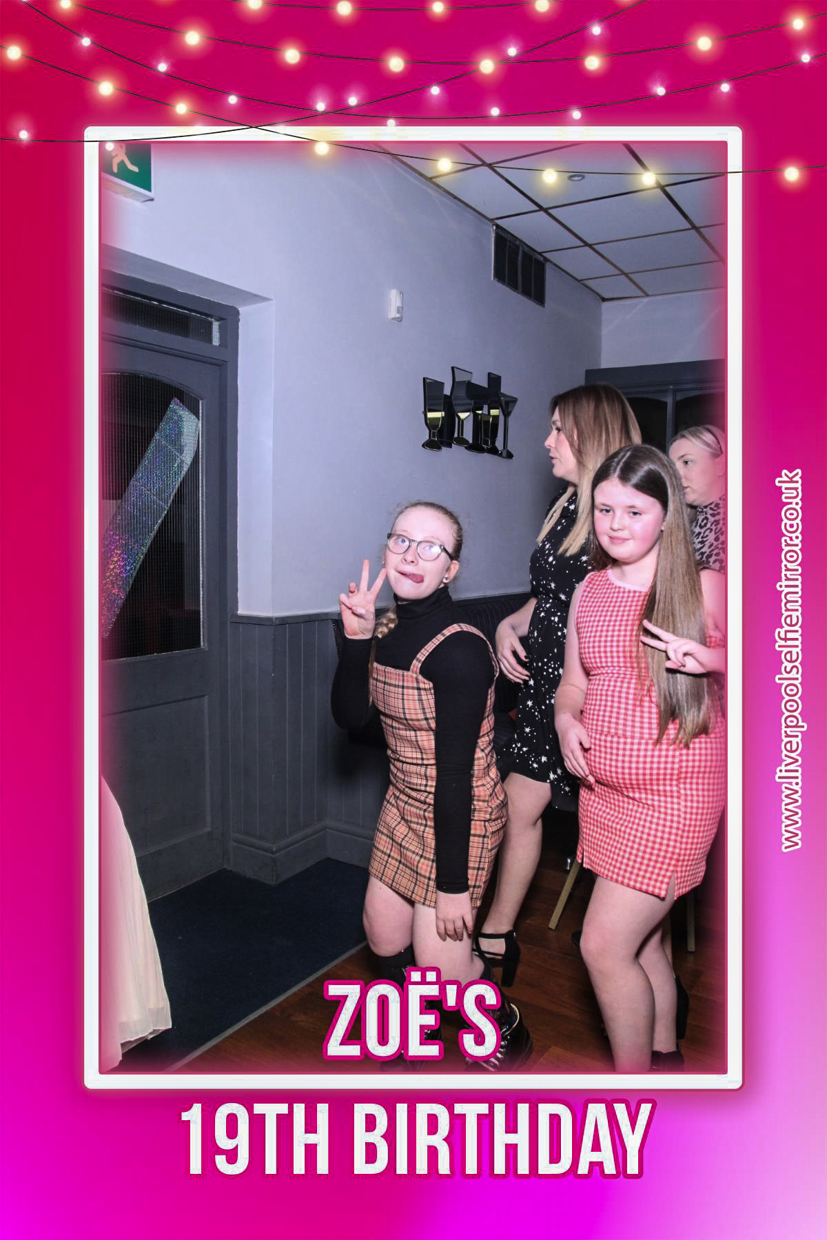 Zoe's 19th Birthday | View more photos from the event at gallery.liverpoolselfiemirror.co.uk/u/LiverpoolSelfieMirror/Zoes-19th-Birthday