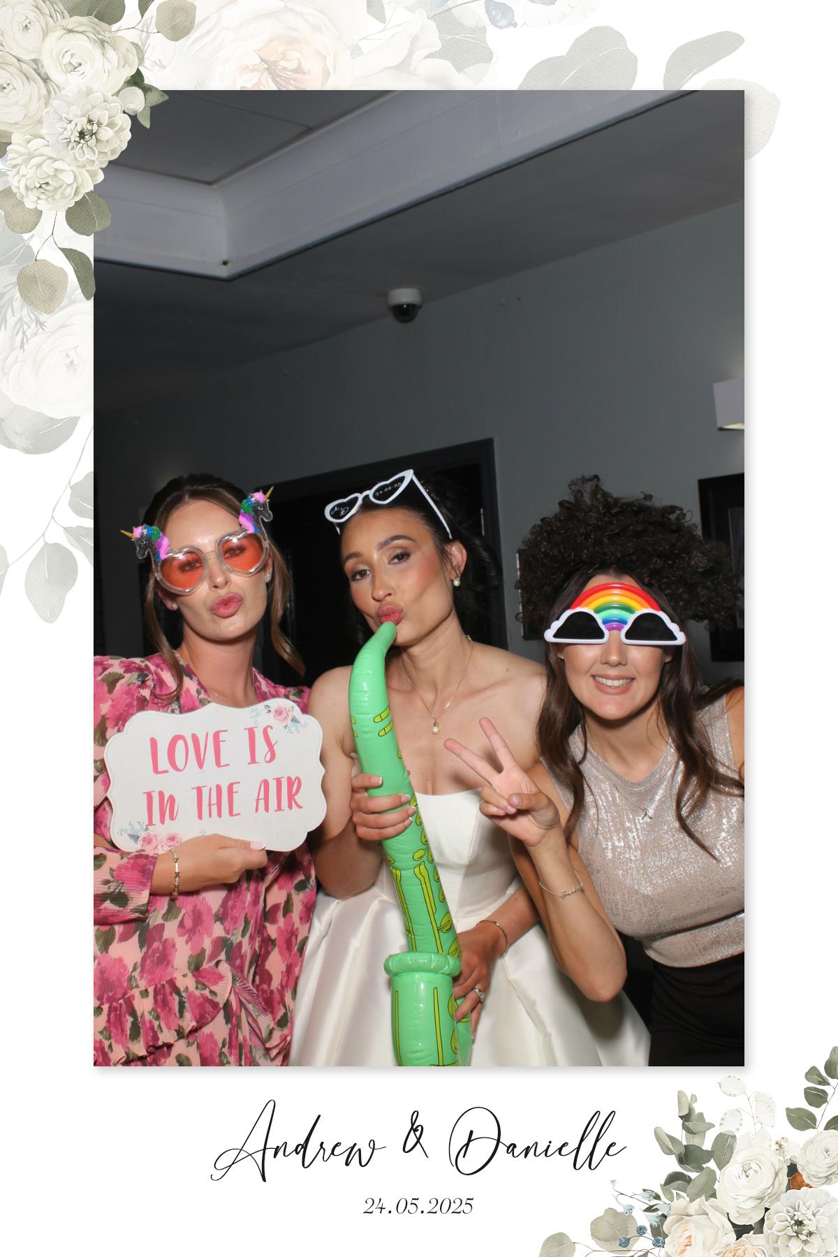 Andrew & Danielle's Wedding | View more photos from the event at gallery.liverpoolselfiemirror.co.uk/u/LiverpoolSelfieMirror/Andrew-Danielles-Wedding