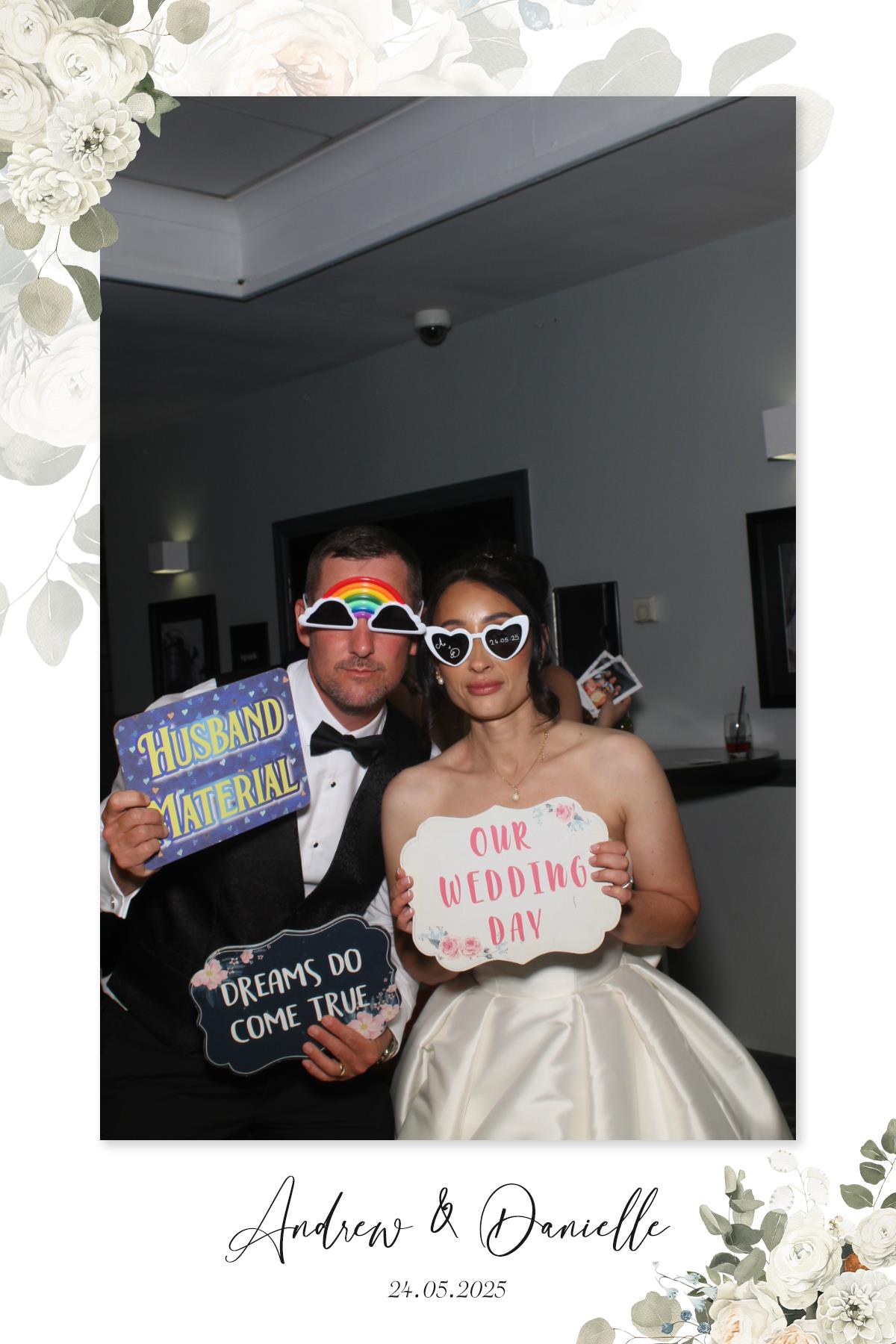 Andrew & Danielle's Wedding | View more photos from the event at gallery.liverpoolselfiemirror.co.uk/u/LiverpoolSelfieMirror/Andrew-Danielles-Wedding
