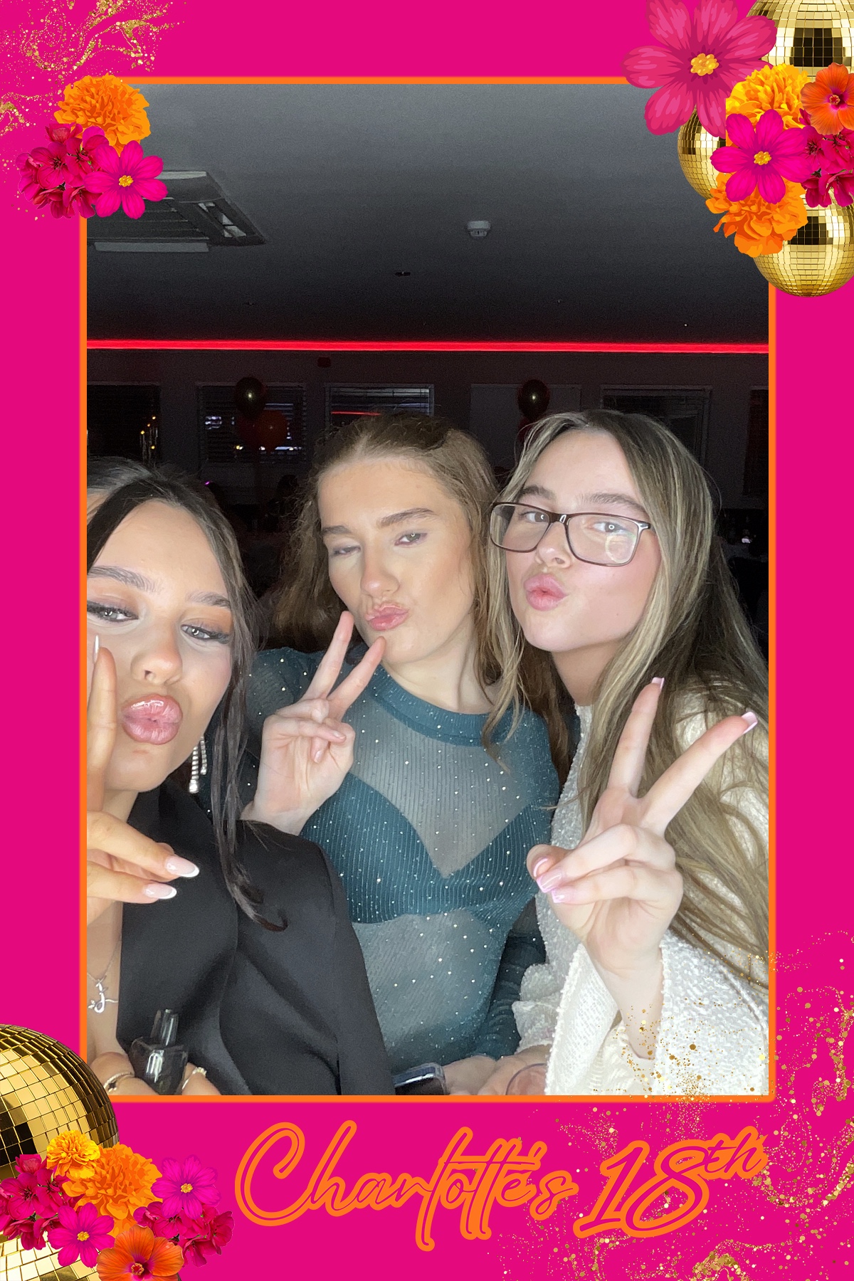 Charlotte's 18th | View more photos from the event at gallery.liverpoolselfiemirror.co.uk/u/LiverpoolSelfieMirror/Charlottes-18th