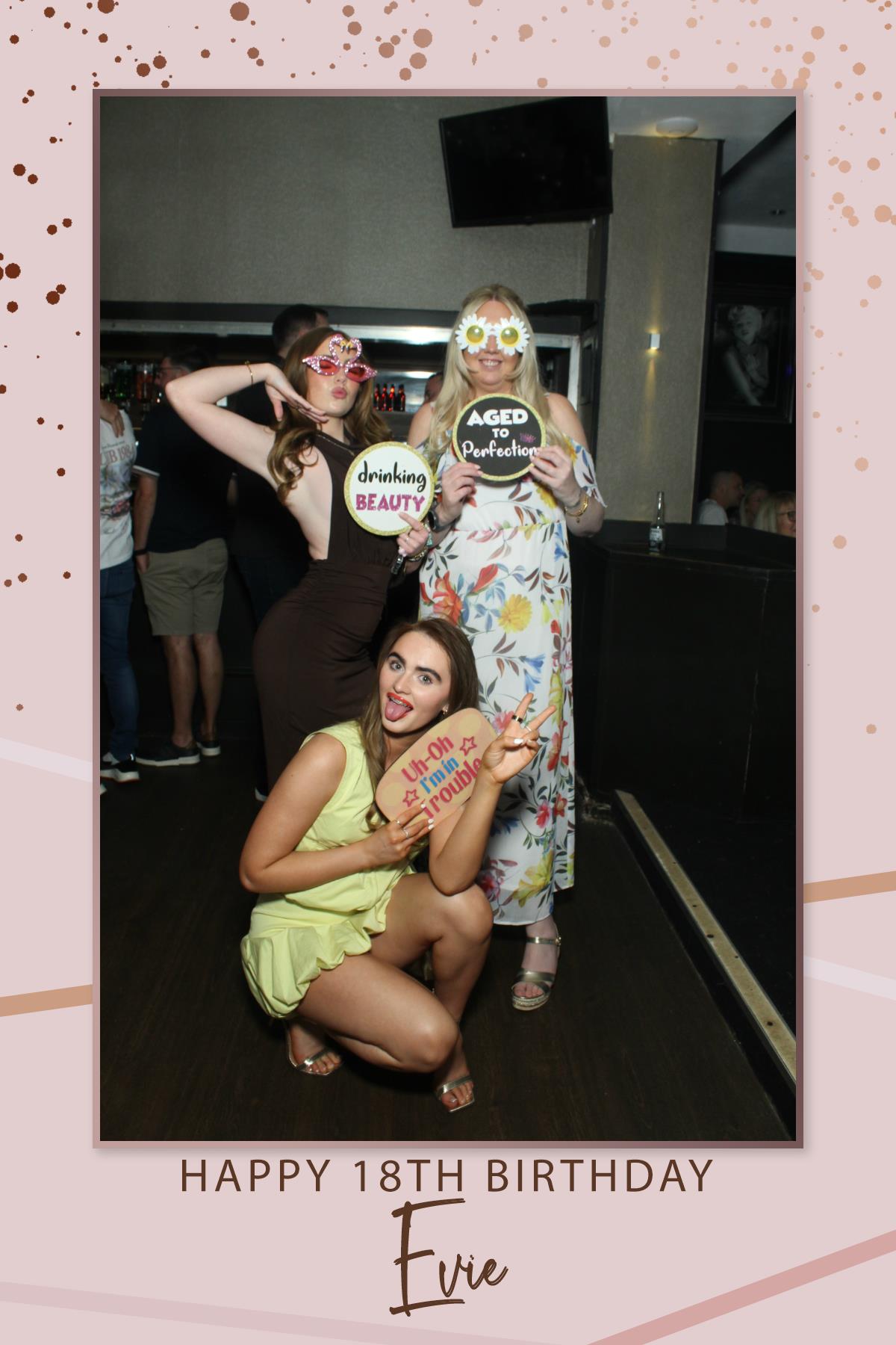 Evie's 18th Birthday | View more photos from the event at gallery.liverpoolselfiemirror.co.uk/u/LiverpoolSelfieMirror/Evies-18th-Birthday