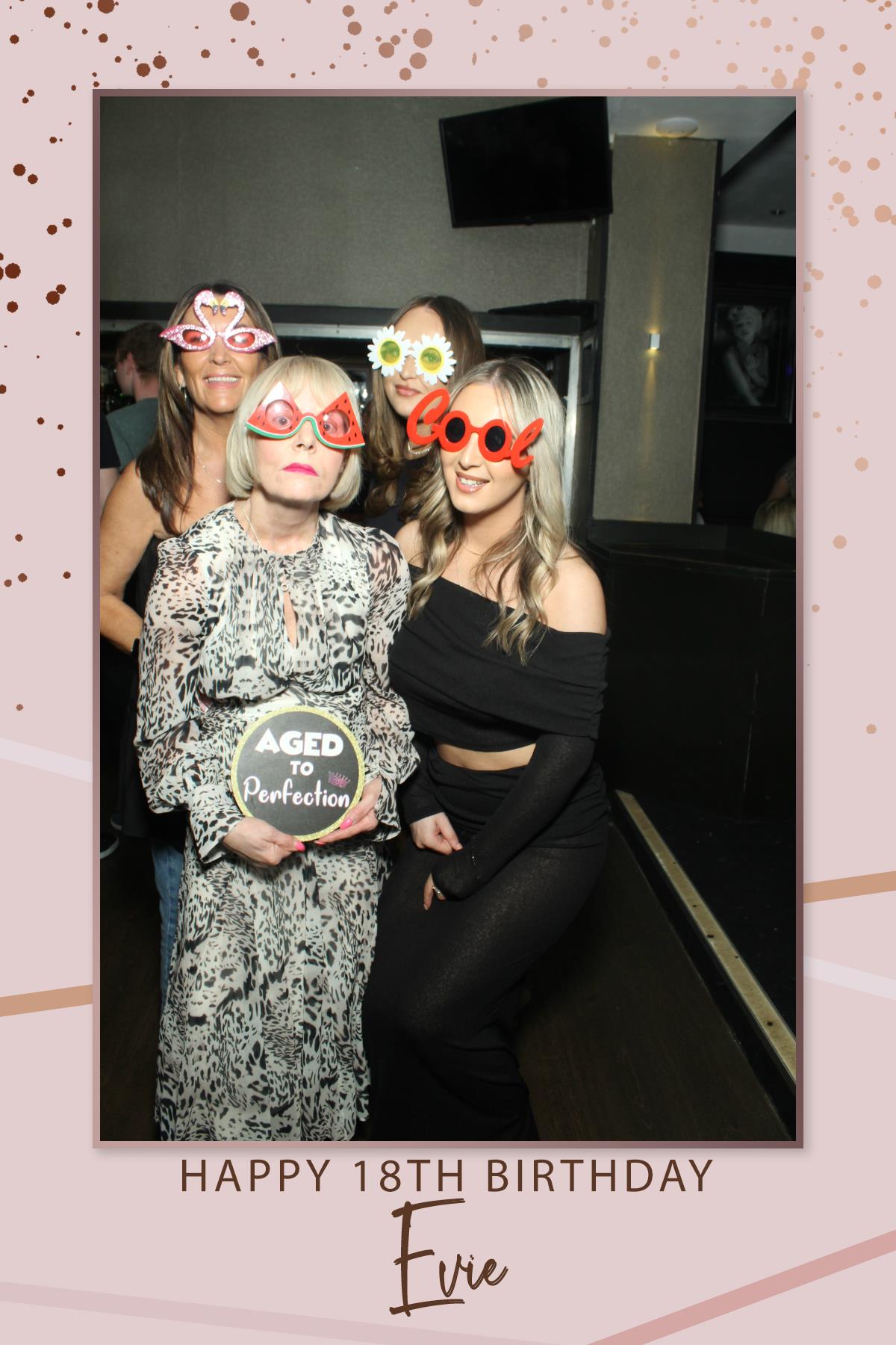 Evie's 18th Birthday | View more photos from the event at gallery.liverpoolselfiemirror.co.uk/u/LiverpoolSelfieMirror/Evies-18th-Birthday