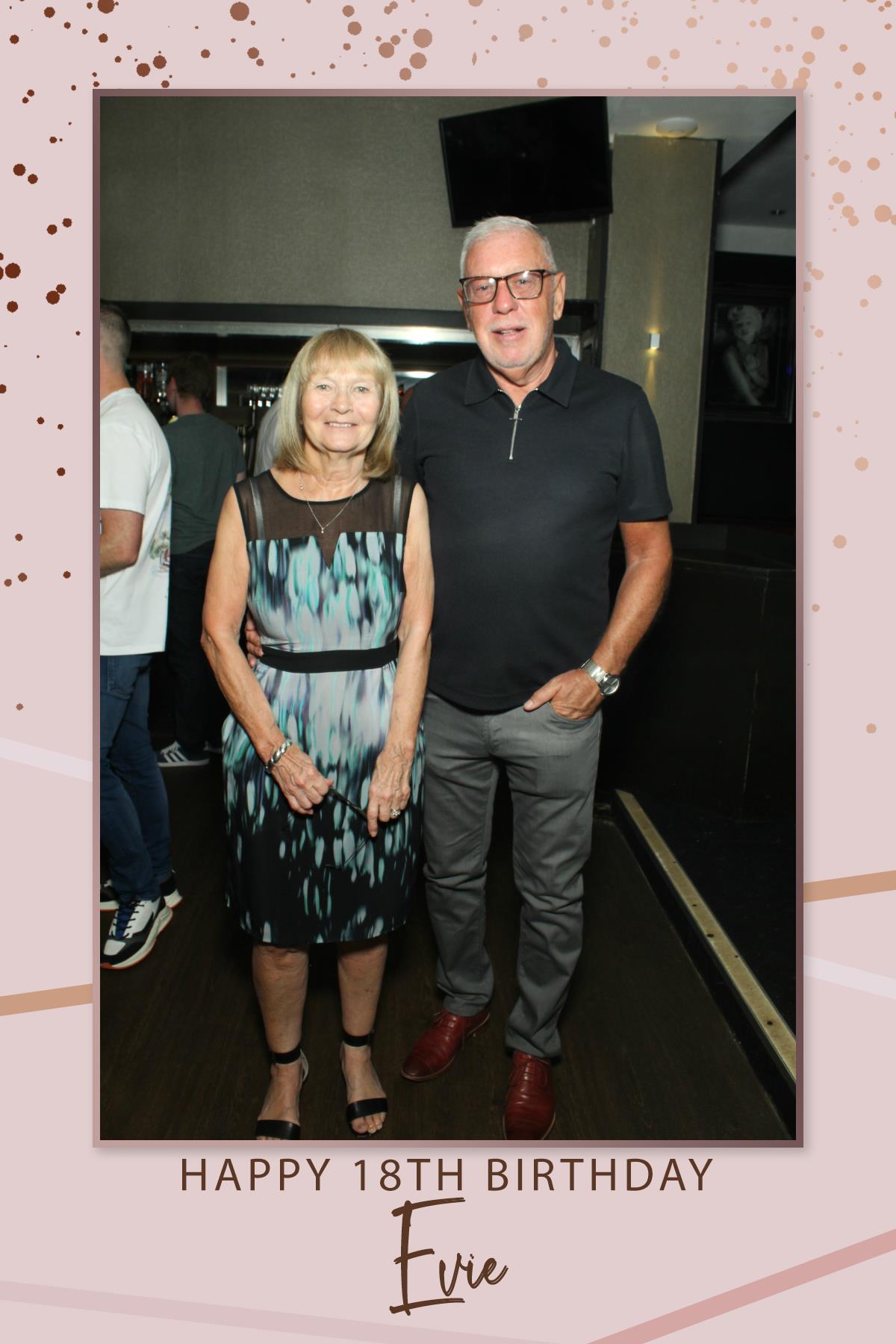 Evie's 18th Birthday | View more photos from the event at gallery.liverpoolselfiemirror.co.uk/u/LiverpoolSelfieMirror/Evies-18th-Birthday