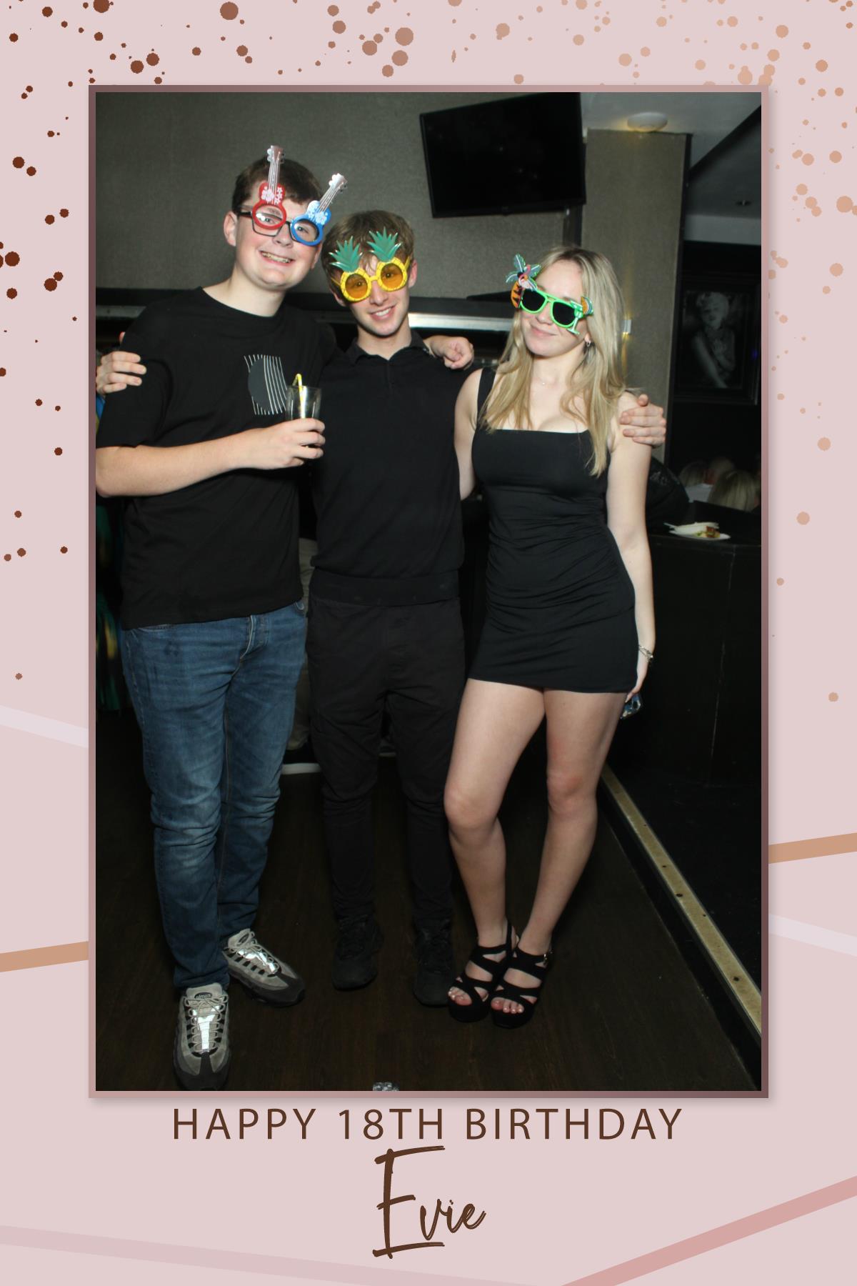 Evie's 18th Birthday | View more photos from the event at gallery.liverpoolselfiemirror.co.uk/u/LiverpoolSelfieMirror/Evies-18th-Birthday