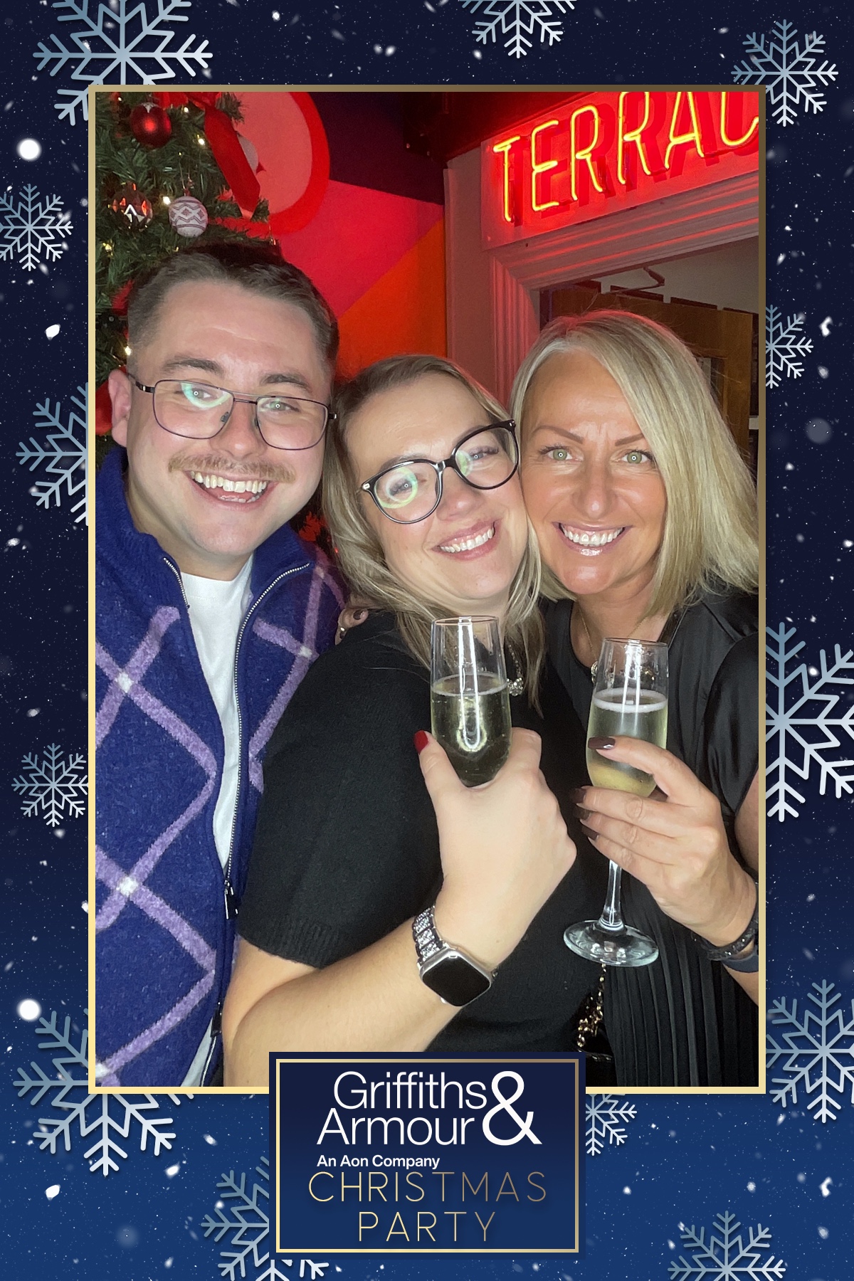 Griffiths & Armour Christmas Party | View more photos from the event at gallery.liverpoolselfiemirror.co.uk/u/LiverpoolSelfieMirror/Griffiths-Armour-Christmas-Party-1