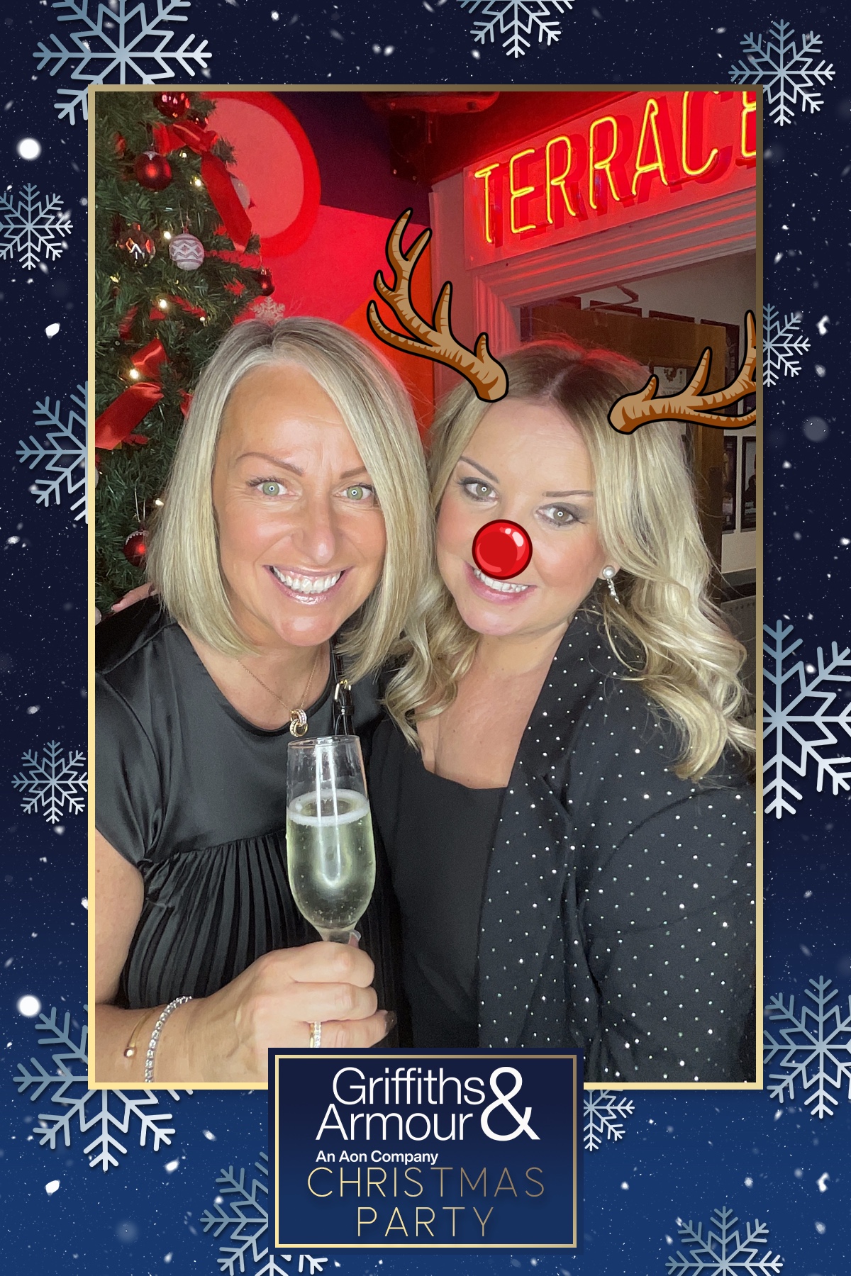 Griffiths & Armour Christmas Party | View more photos from the event at gallery.liverpoolselfiemirror.co.uk/u/LiverpoolSelfieMirror/Griffiths-Armour-Christmas-Party-1