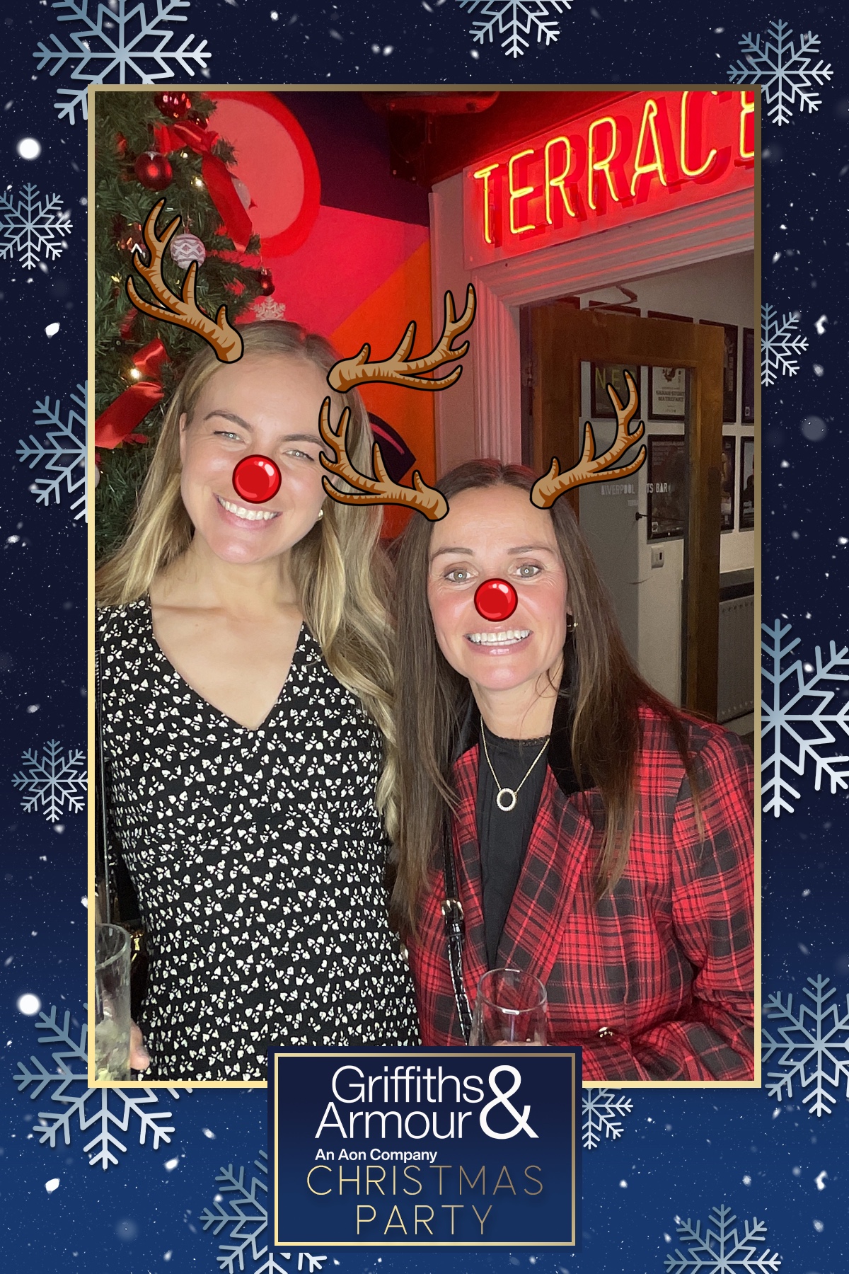 Griffiths & Armour Christmas Party | View more photos from the event at gallery.liverpoolselfiemirror.co.uk/u/LiverpoolSelfieMirror/Griffiths-Armour-Christmas-Party-1