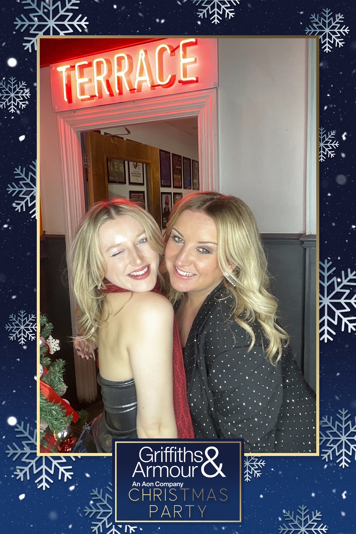 Griffiths & Armour Christmas Party | View more photos from the event at gallery.liverpoolselfiemirror.co.uk/u/LiverpoolSelfieMirror/Griffiths-Armour-Christmas-Party-1