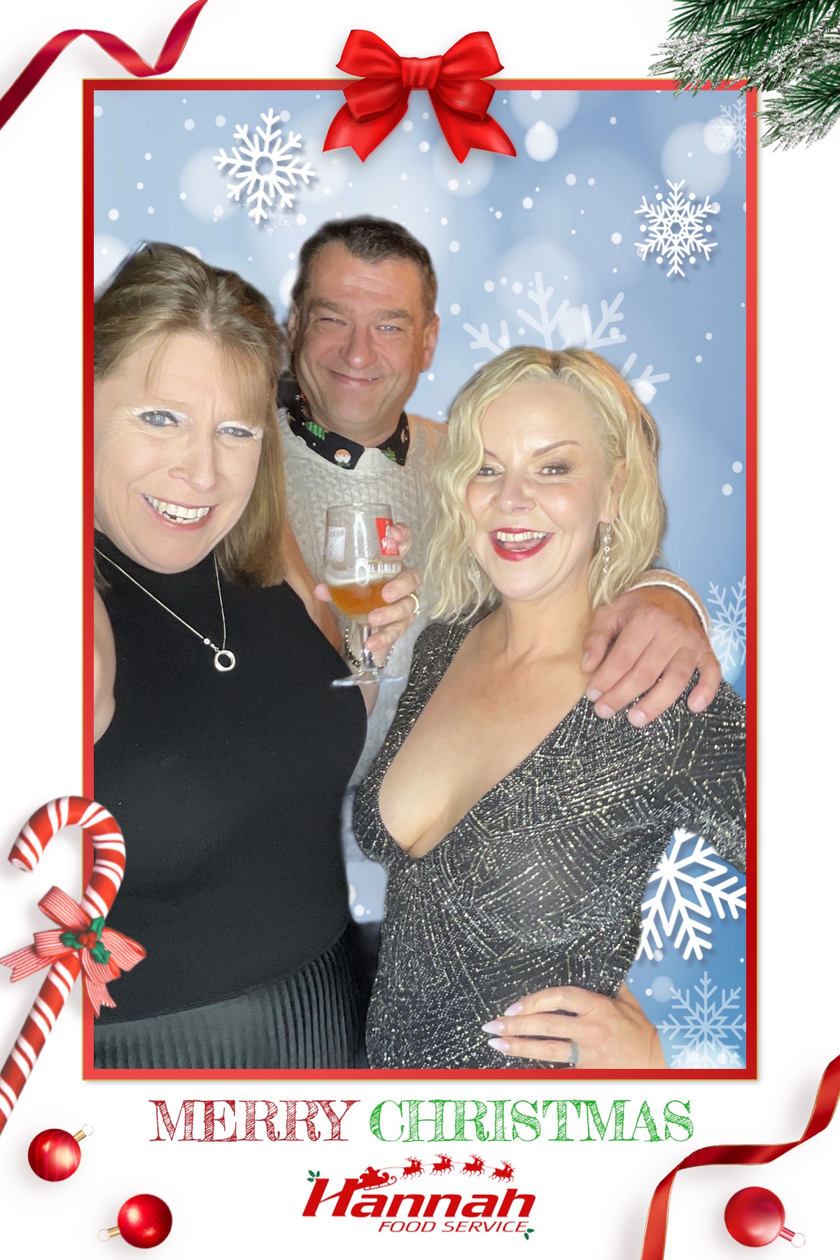 Hannah Food Service's Christmas Party | View more photos from the event at gallery.liverpoolselfiemirror.co.uk/u/LiverpoolSelfieMirror/Hannah-Food-Services-Christmas-Party