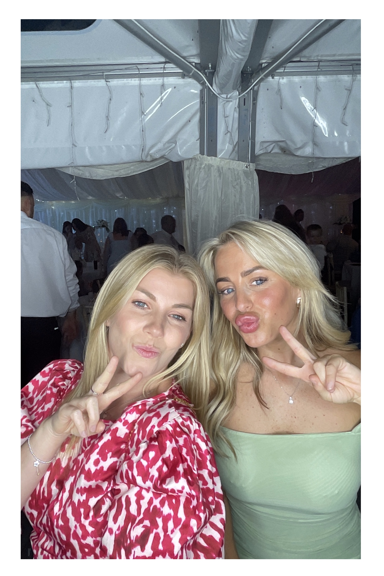 Jade & Tom's Happily Ever After Wedding Party | View more photos from the event at gallery.liverpoolselfiemirror.co.uk/u/LiverpoolSelfieMirror/Jade-Toms-Happily-Ever-After-Wedding-Party