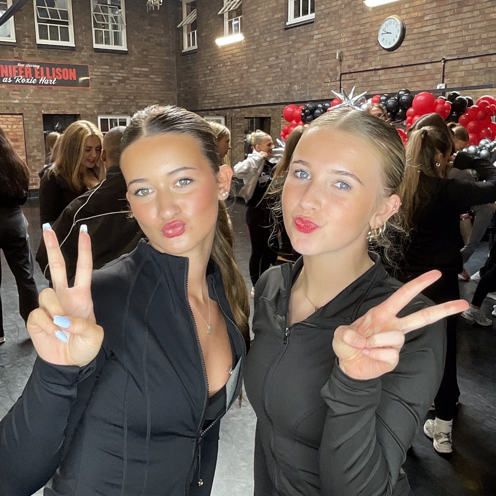 Jelli Studios First Day of College 2025 | View more photos from the event at gallery.liverpoolselfiemirror.co.uk/u/LiverpoolSelfieMirror/Jelli-Studios-First-Day-of-College-2025