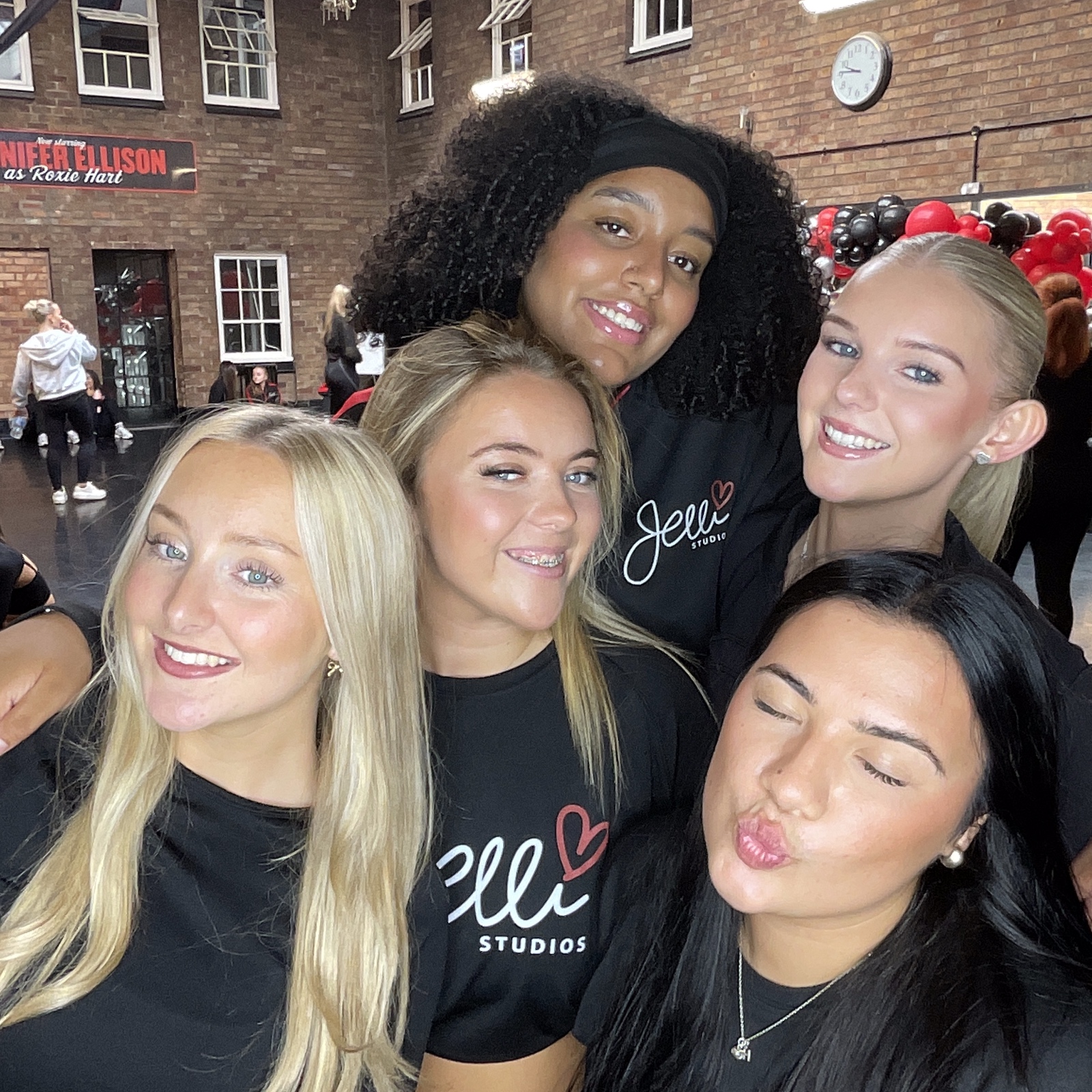 Jelli Studios First Day of College 2025 | View more photos from the event at gallery.liverpoolselfiemirror.co.uk/u/LiverpoolSelfieMirror/Jelli-Studios-First-Day-of-College-2025