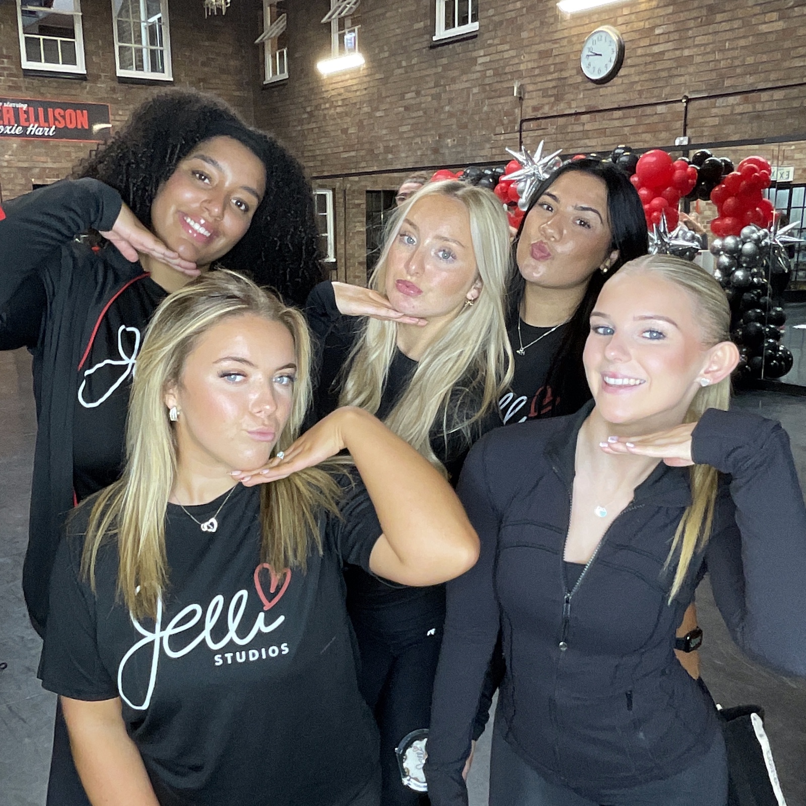 Jelli Studios First Day of College 2025 | View more photos from the event at gallery.liverpoolselfiemirror.co.uk/u/LiverpoolSelfieMirror/Jelli-Studios-First-Day-of-College-2025