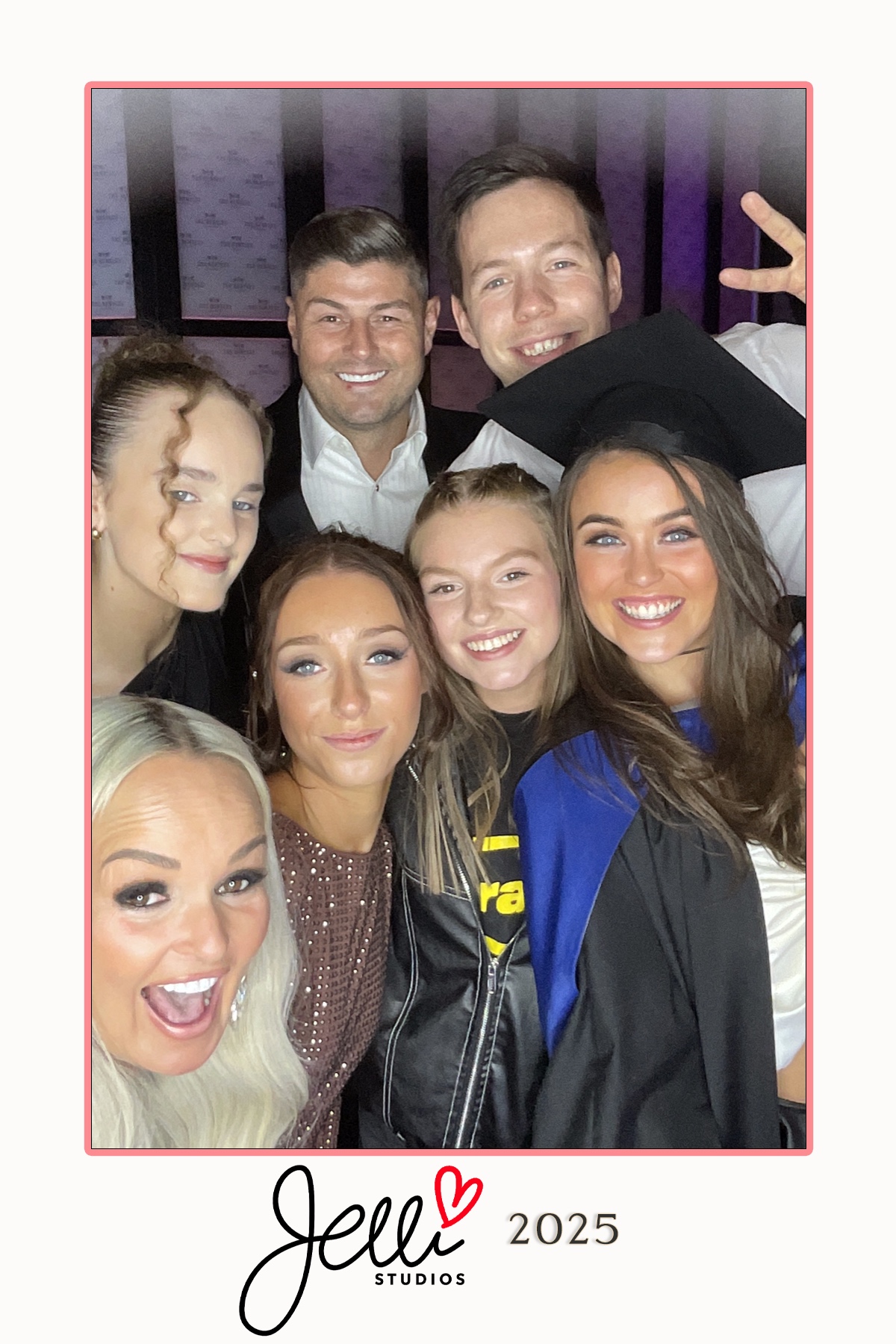 Jelli Studios Graduation 2025 | View more photos from the event at gallery.liverpoolselfiemirror.co.uk/u/LiverpoolSelfieMirror/Jelli-Studios-Graduation-2025