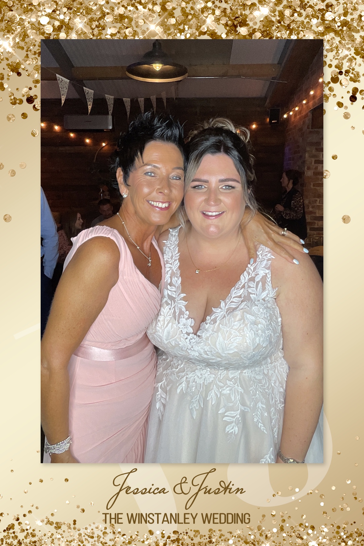 Jessica & Justin's Wedding | View more photos from the event at gallery.liverpoolselfiemirror.co.uk/u/LiverpoolSelfieMirror/Jessica-Justins-Wedding