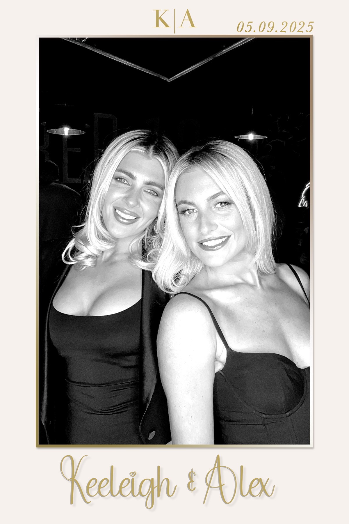 Keeleigh & Alex | View more photos from the event at gallery.liverpoolselfiemirror.co.uk/u/LiverpoolSelfieMirror/Keeleigh-Alex