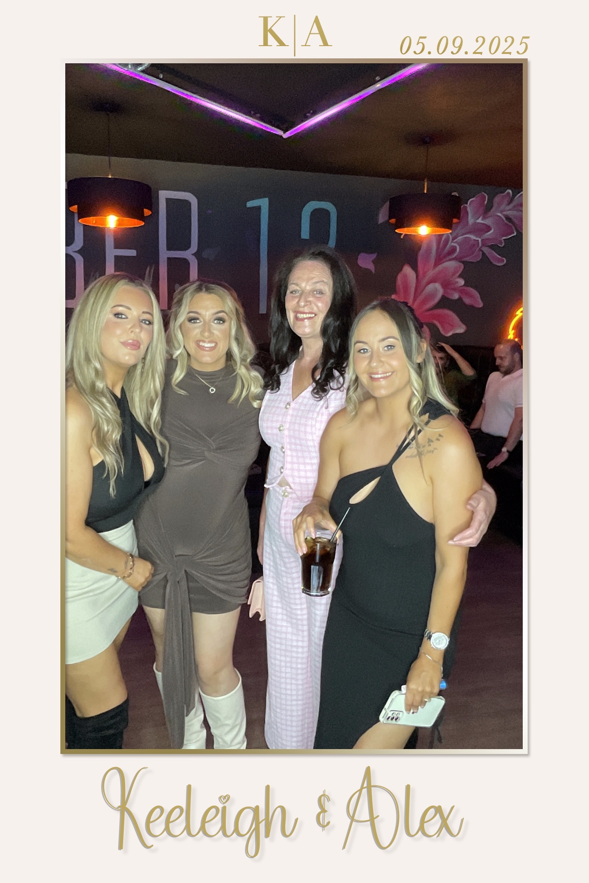 Keeleigh & Alex | View more photos from the event at gallery.liverpoolselfiemirror.co.uk/u/LiverpoolSelfieMirror/Keeleigh-Alex