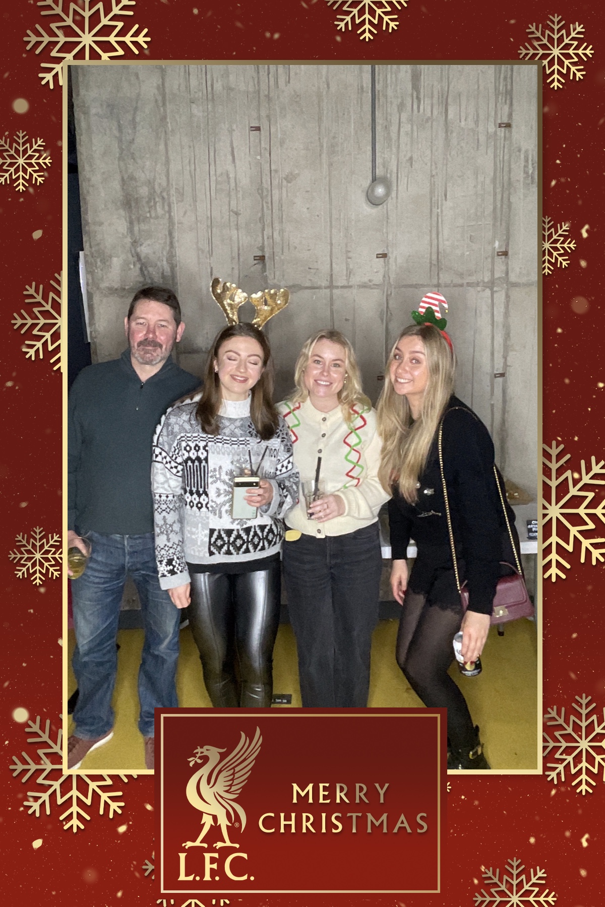 LFC Xmas Party | View more photos from the event at gallery.liverpoolselfiemirror.co.uk/u/LiverpoolSelfieMirror/LFC-Xmas-Party