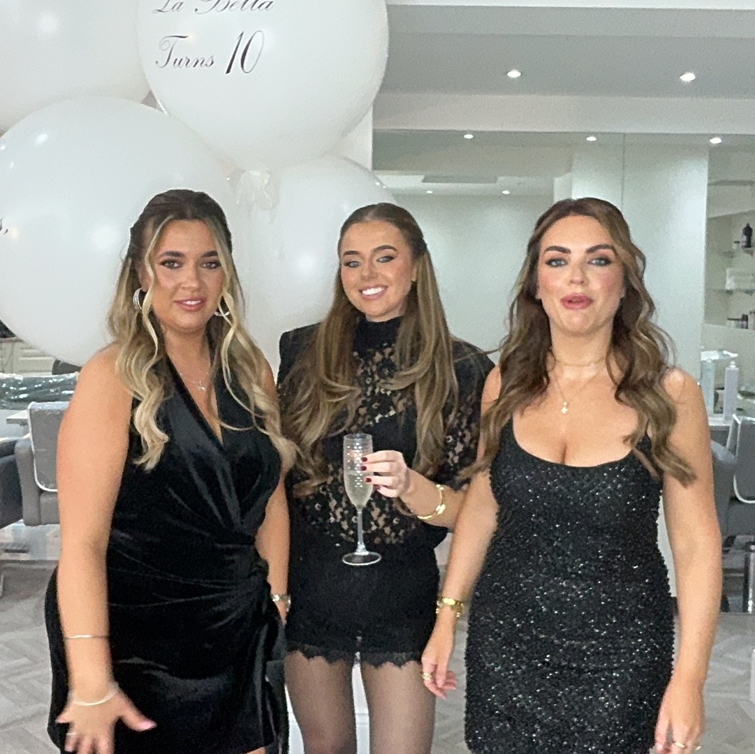 La Bella Turns 10 | View more photos from the event at gallery.liverpoolselfiemirror.co.uk/u/LiverpoolSelfieMirror/La-Bella-Turns-10