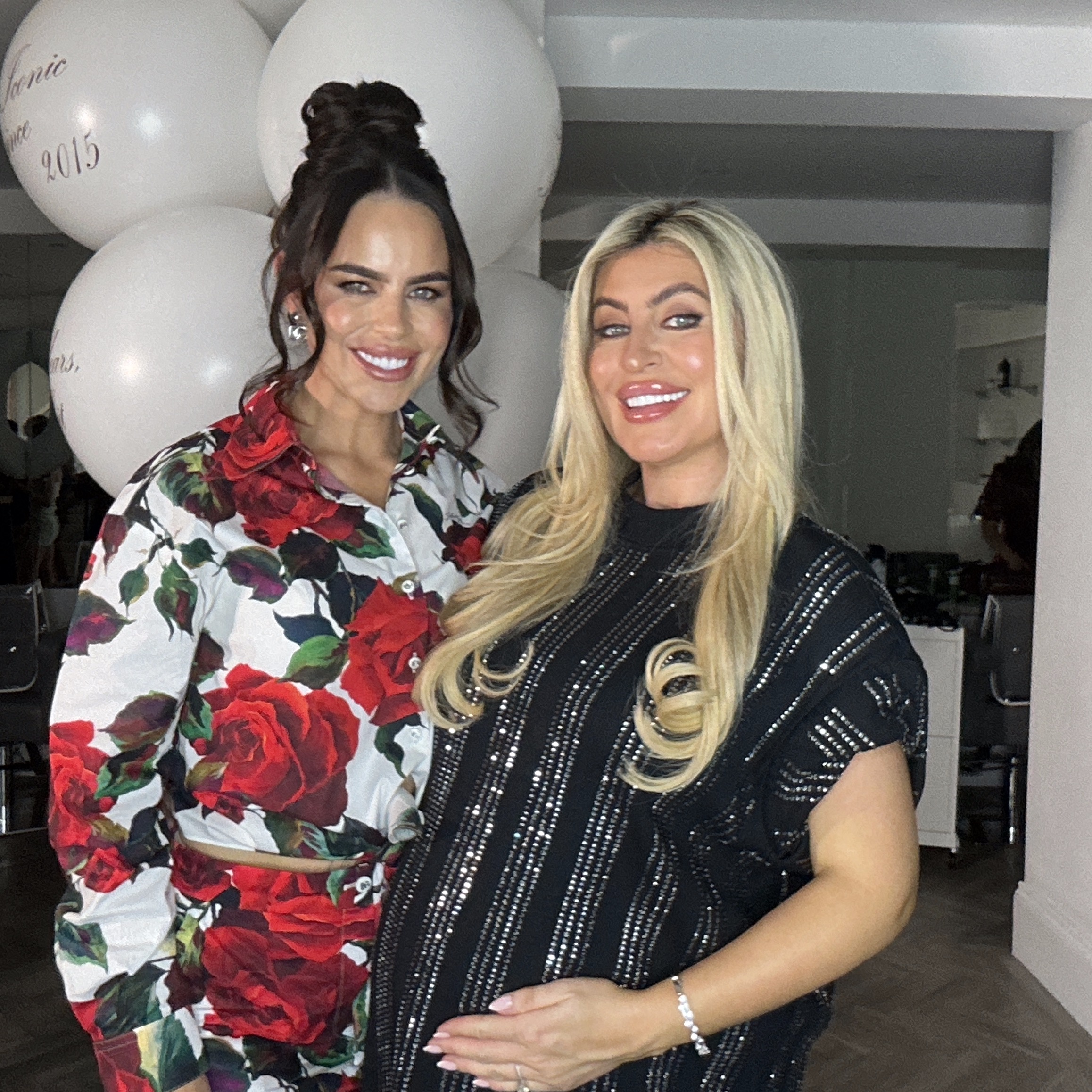 La Bella Turns 10 | View more photos from the event at gallery.liverpoolselfiemirror.co.uk/u/LiverpoolSelfieMirror/La-Bella-Turns-10