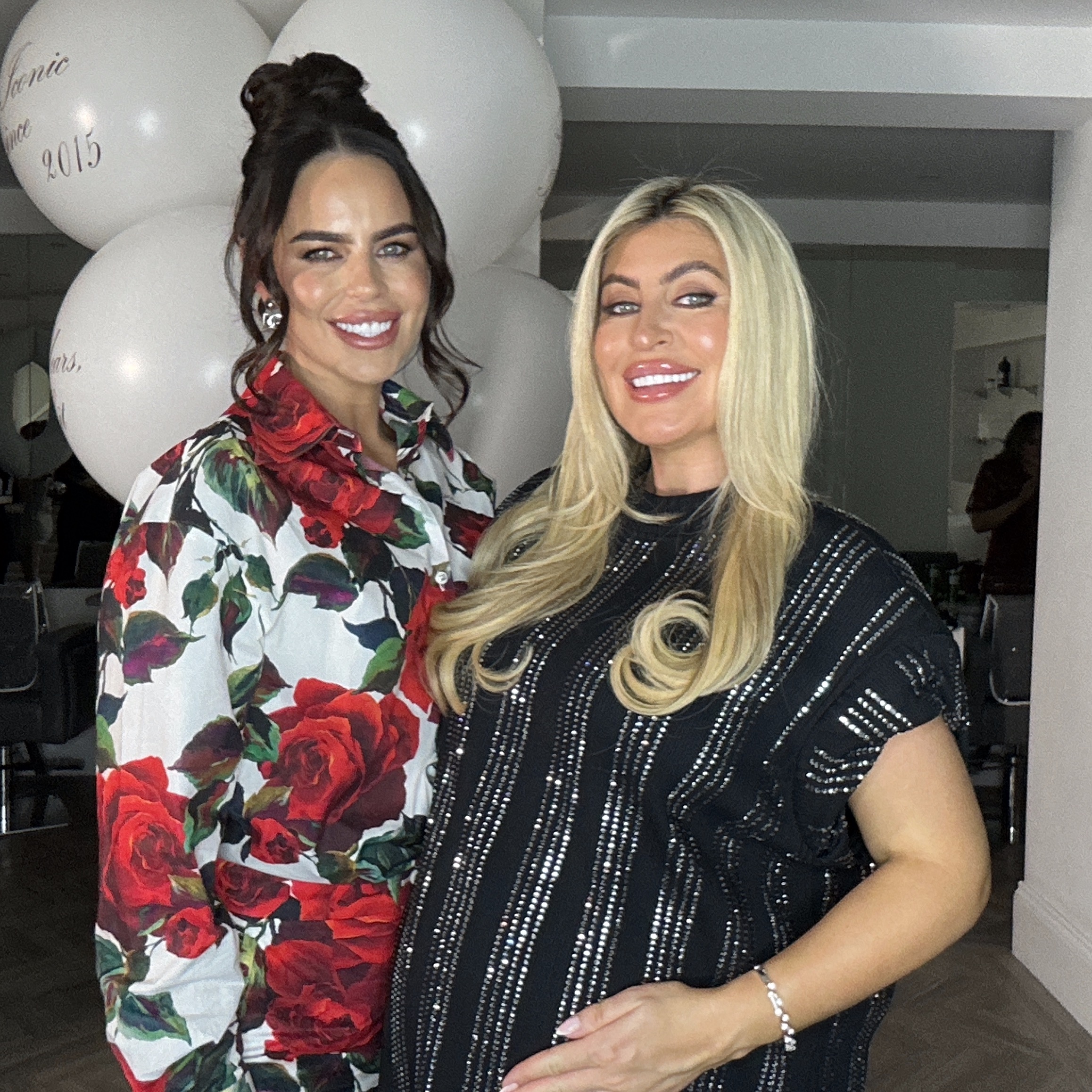 La Bella Turns 10 | View more photos from the event at gallery.liverpoolselfiemirror.co.uk/u/LiverpoolSelfieMirror/La-Bella-Turns-10