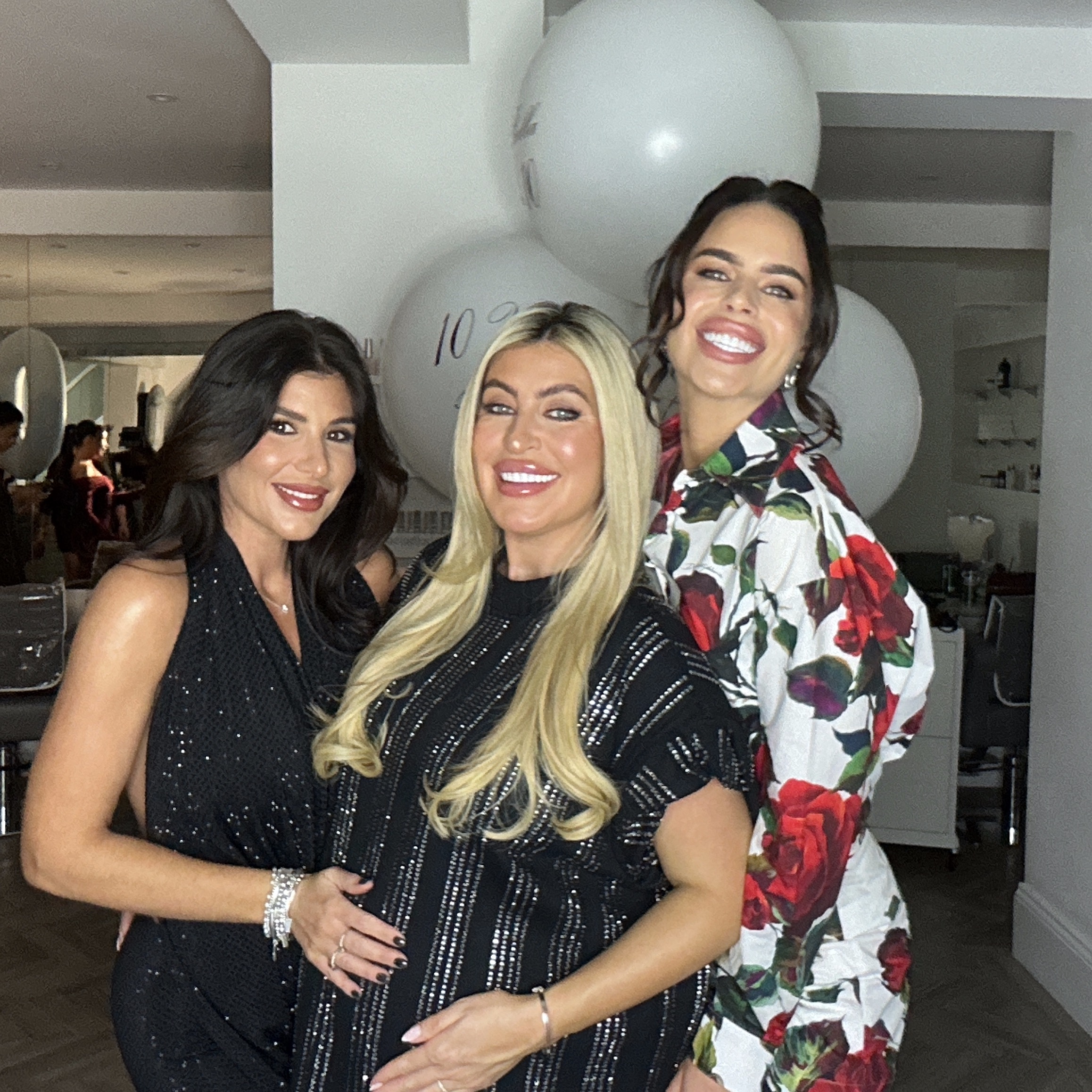 La Bella Turns 10 | View more photos from the event at gallery.liverpoolselfiemirror.co.uk/u/LiverpoolSelfieMirror/La-Bella-Turns-10