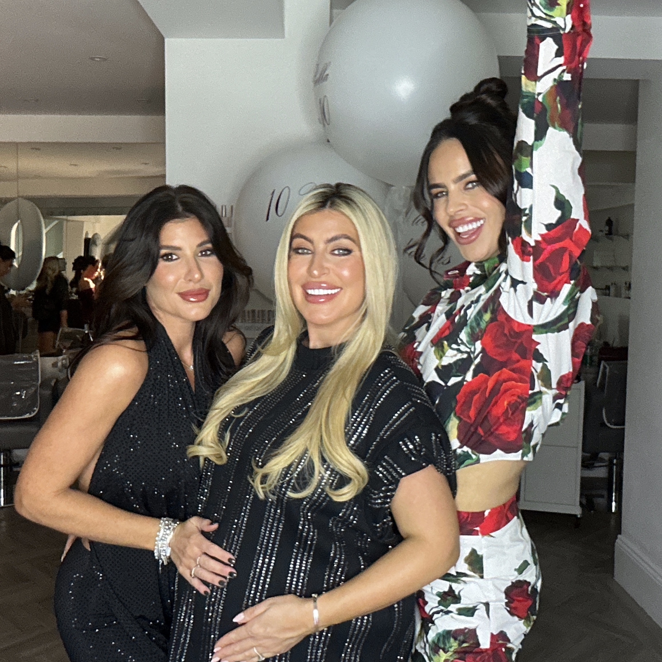 La Bella Turns 10 | View more photos from the event at gallery.liverpoolselfiemirror.co.uk/u/LiverpoolSelfieMirror/La-Bella-Turns-10