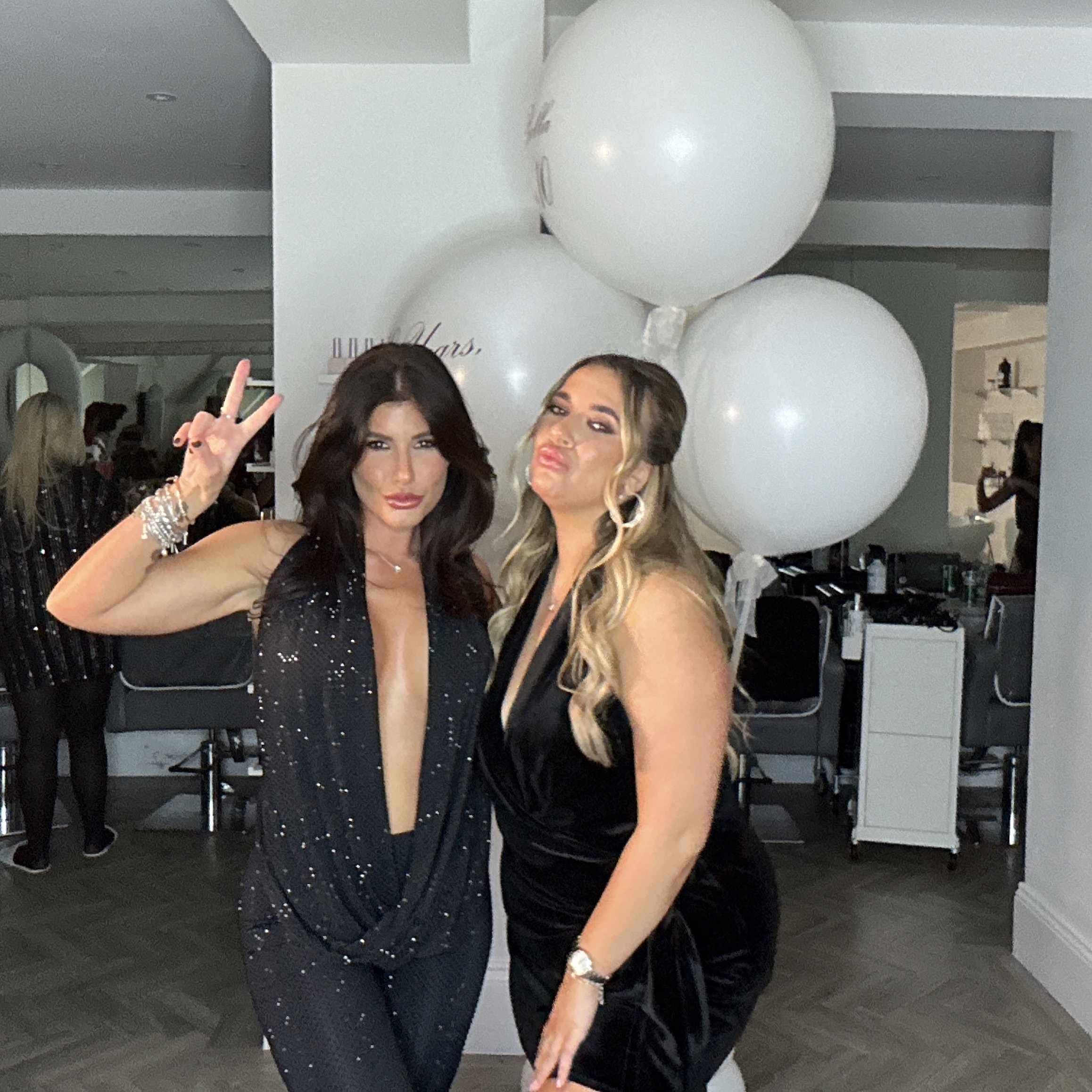 La Bella Turns 10 | View more photos from the event at gallery.liverpoolselfiemirror.co.uk/u/LiverpoolSelfieMirror/La-Bella-Turns-10