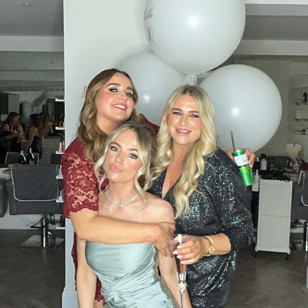 La Bella Turns 10 | View more photos from the event at gallery.liverpoolselfiemirror.co.uk/u/LiverpoolSelfieMirror/La-Bella-Turns-10