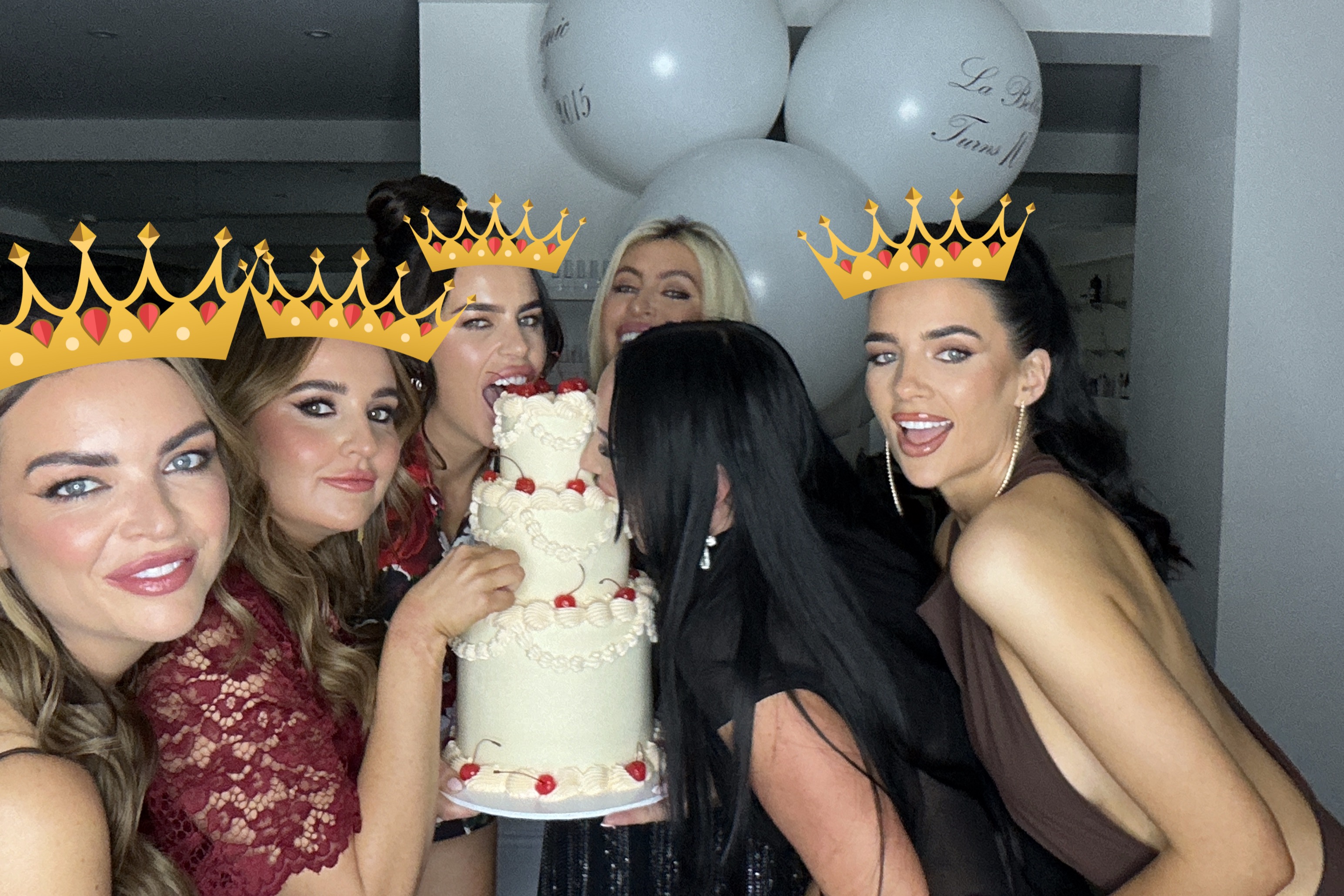 La Bella Turns 10 | View more photos from the event at gallery.liverpoolselfiemirror.co.uk/u/LiverpoolSelfieMirror/La-Bella-Turns-10