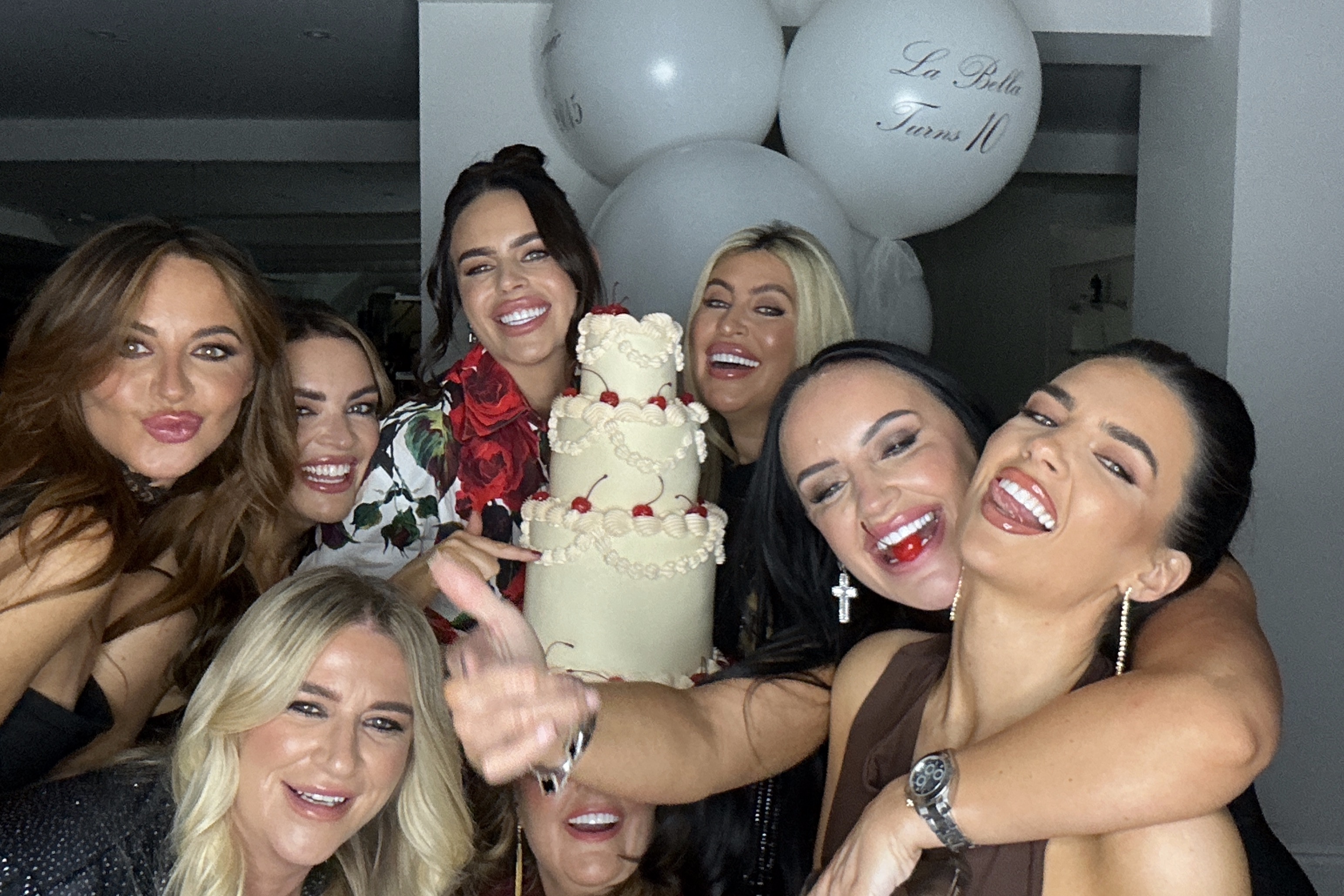 La Bella Turns 10 | View more photos from the event at gallery.liverpoolselfiemirror.co.uk/u/LiverpoolSelfieMirror/La-Bella-Turns-10