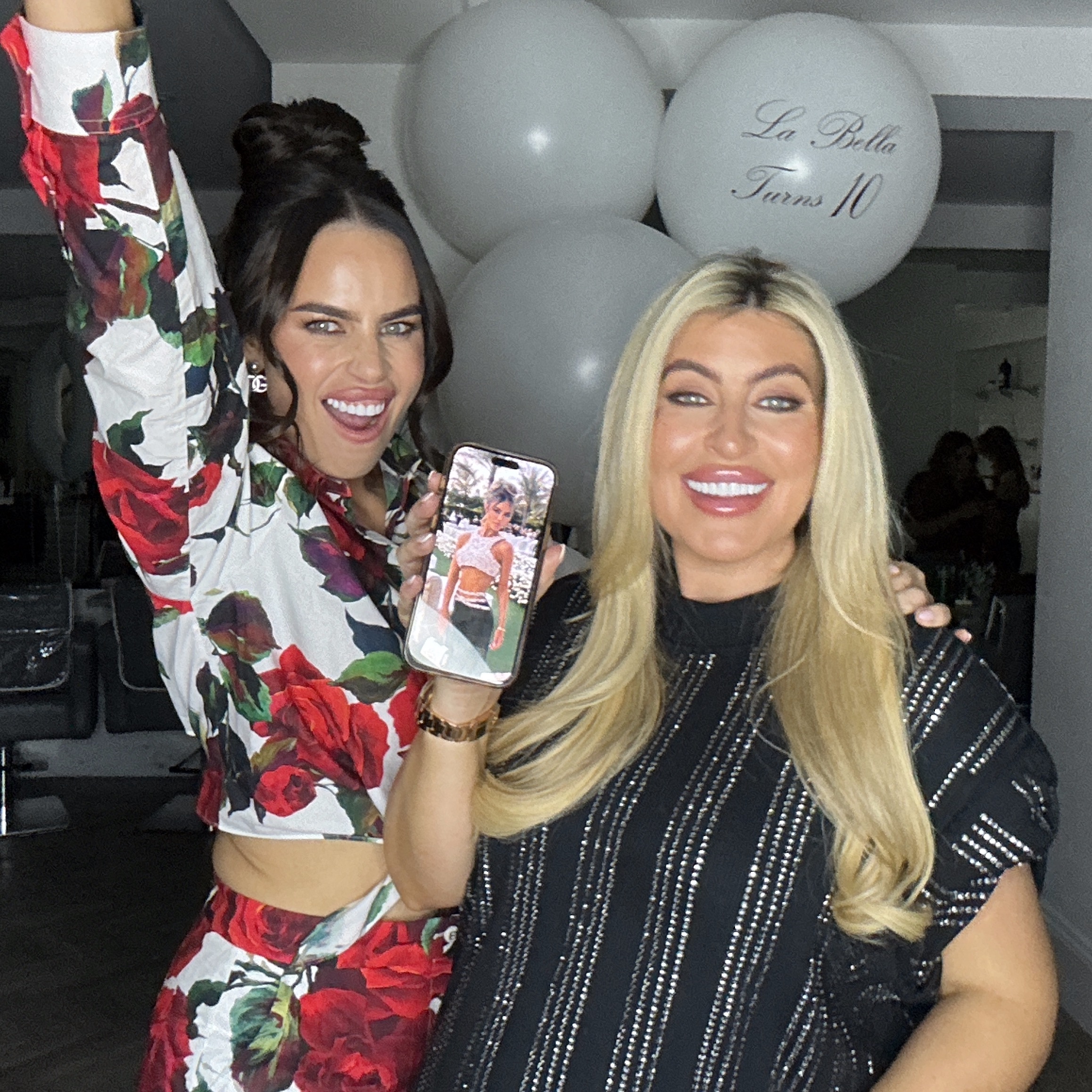 La Bella Turns 10 | View more photos from the event at gallery.liverpoolselfiemirror.co.uk/u/LiverpoolSelfieMirror/La-Bella-Turns-10