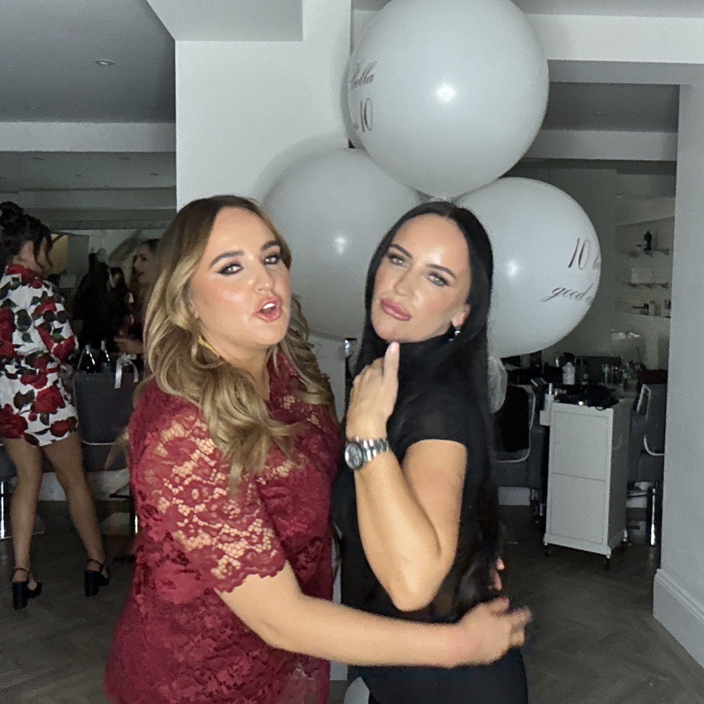 La Bella Turns 10 | View more photos from the event at gallery.liverpoolselfiemirror.co.uk/u/LiverpoolSelfieMirror/La-Bella-Turns-10