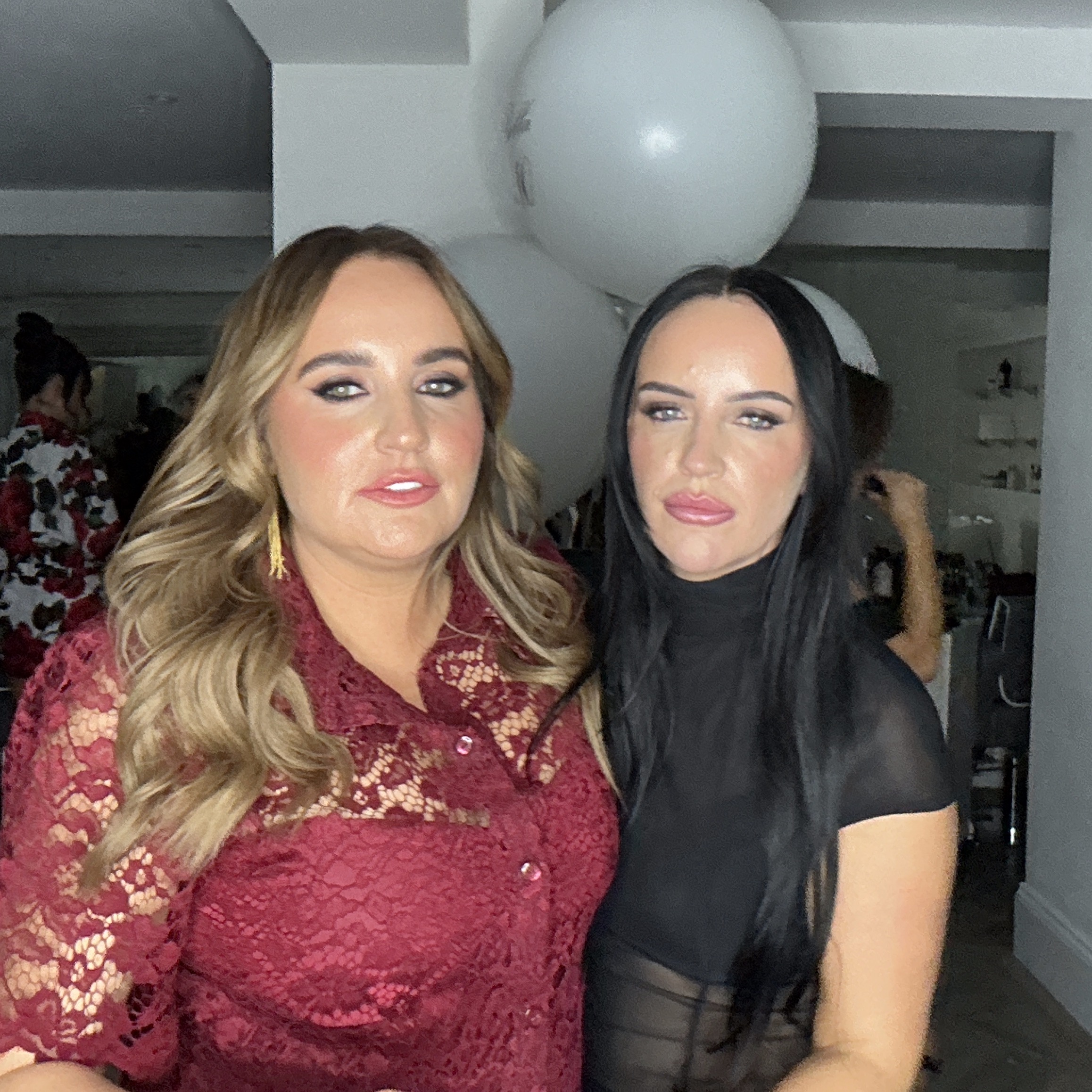 La Bella Turns 10 | View more photos from the event at gallery.liverpoolselfiemirror.co.uk/u/LiverpoolSelfieMirror/La-Bella-Turns-10