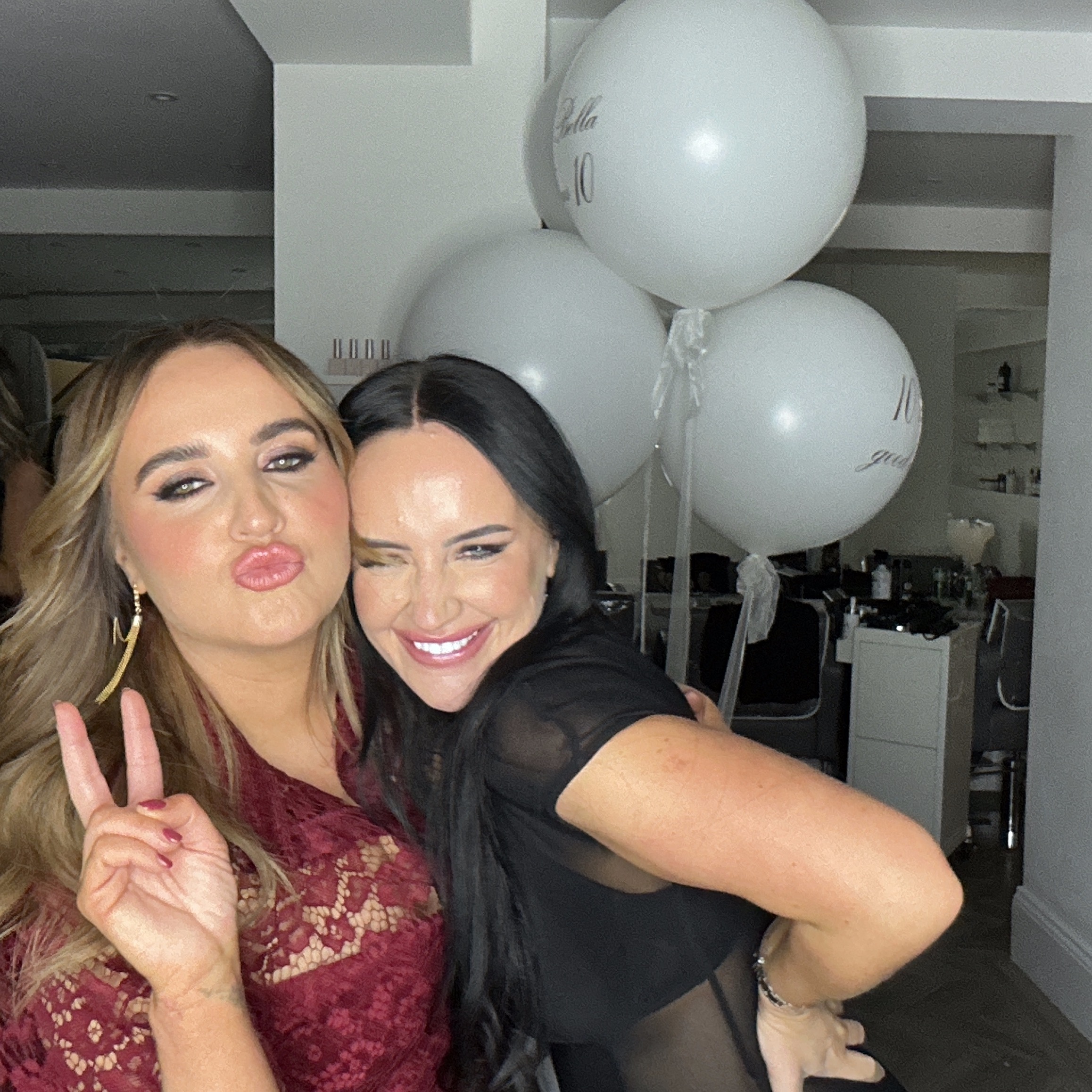 La Bella Turns 10 | View more photos from the event at gallery.liverpoolselfiemirror.co.uk/u/LiverpoolSelfieMirror/La-Bella-Turns-10