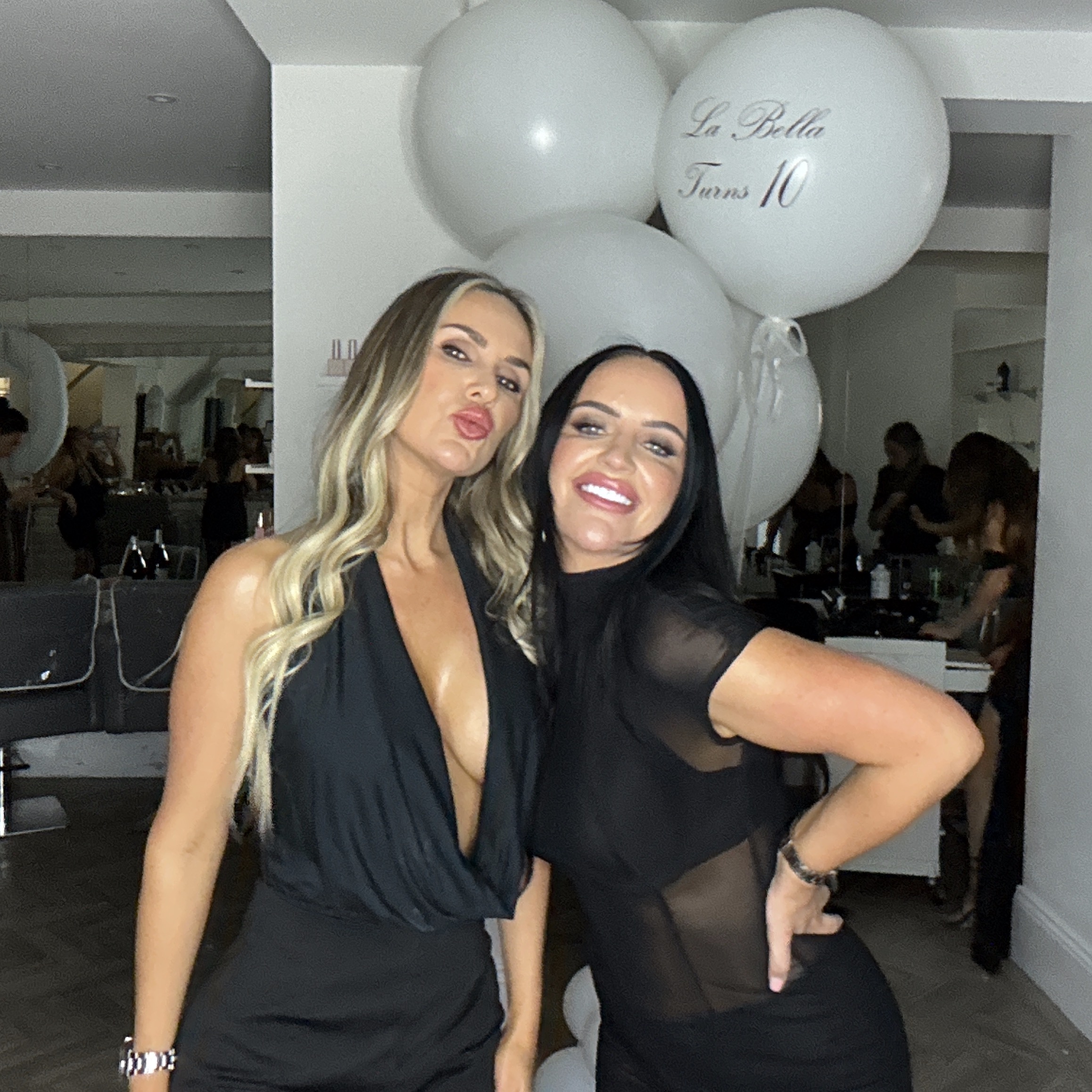 La Bella Turns 10 | View more photos from the event at gallery.liverpoolselfiemirror.co.uk/u/LiverpoolSelfieMirror/La-Bella-Turns-10