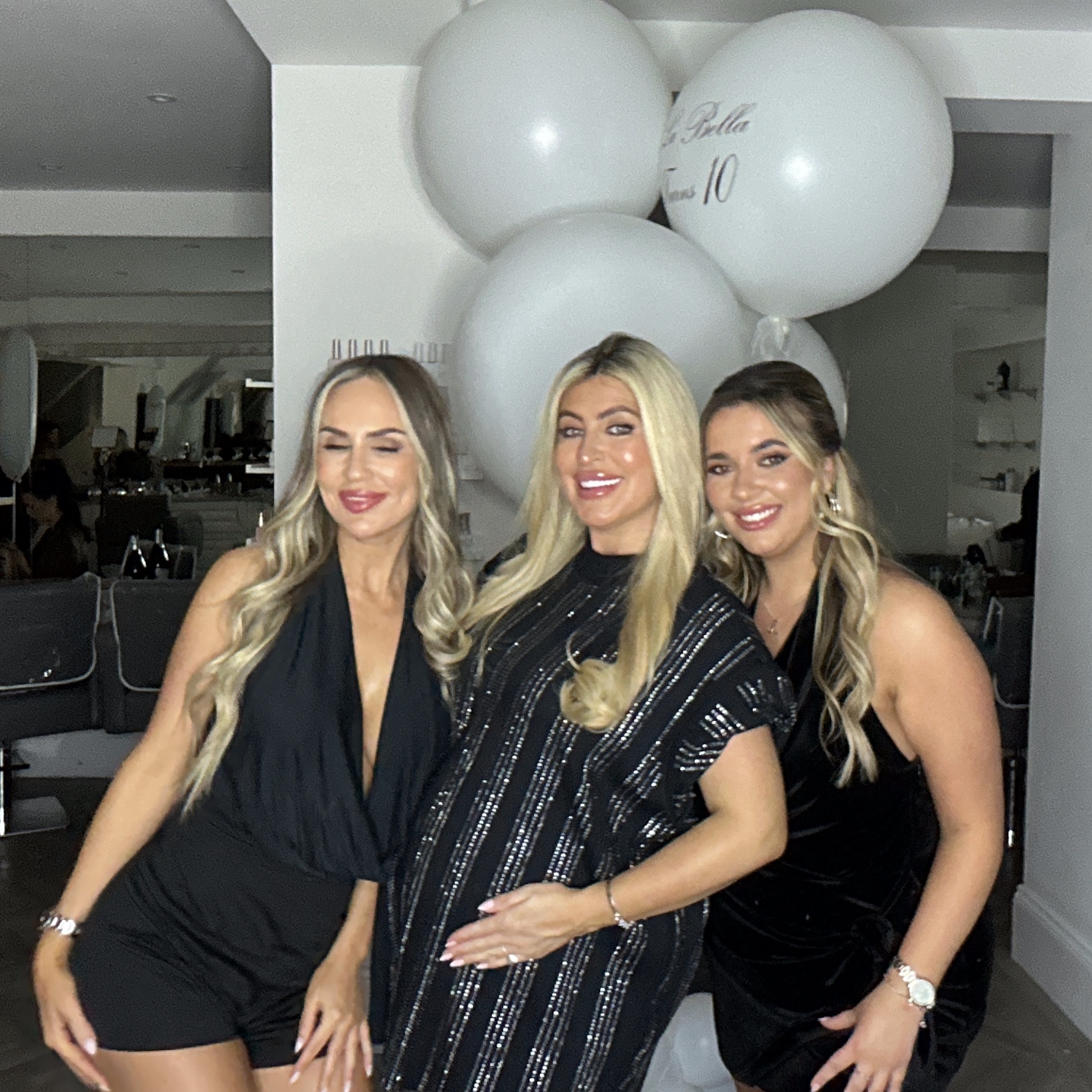 La Bella Turns 10 | View more photos from the event at gallery.liverpoolselfiemirror.co.uk/u/LiverpoolSelfieMirror/La-Bella-Turns-10