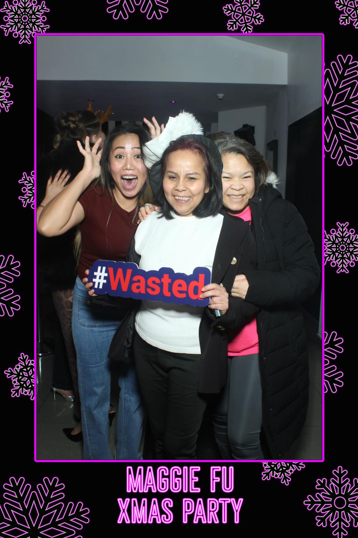 Maggie Fu Christmas Party | View more photos from the event at gallery.liverpoolselfiemirror.co.uk/u/LiverpoolSelfieMirror/Maggie-Fu-Christmas-Party